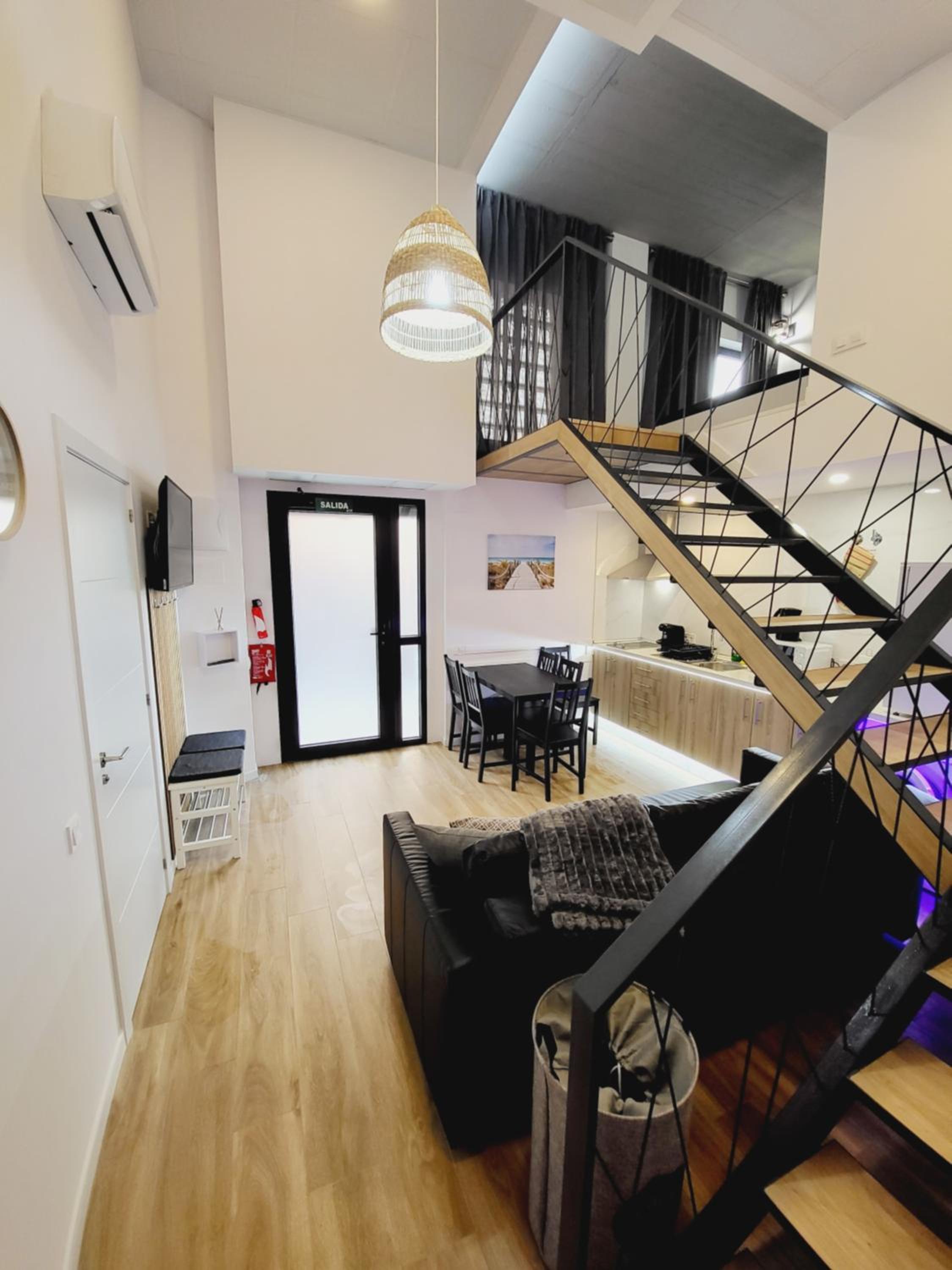 Apartamento - con niveles divididos