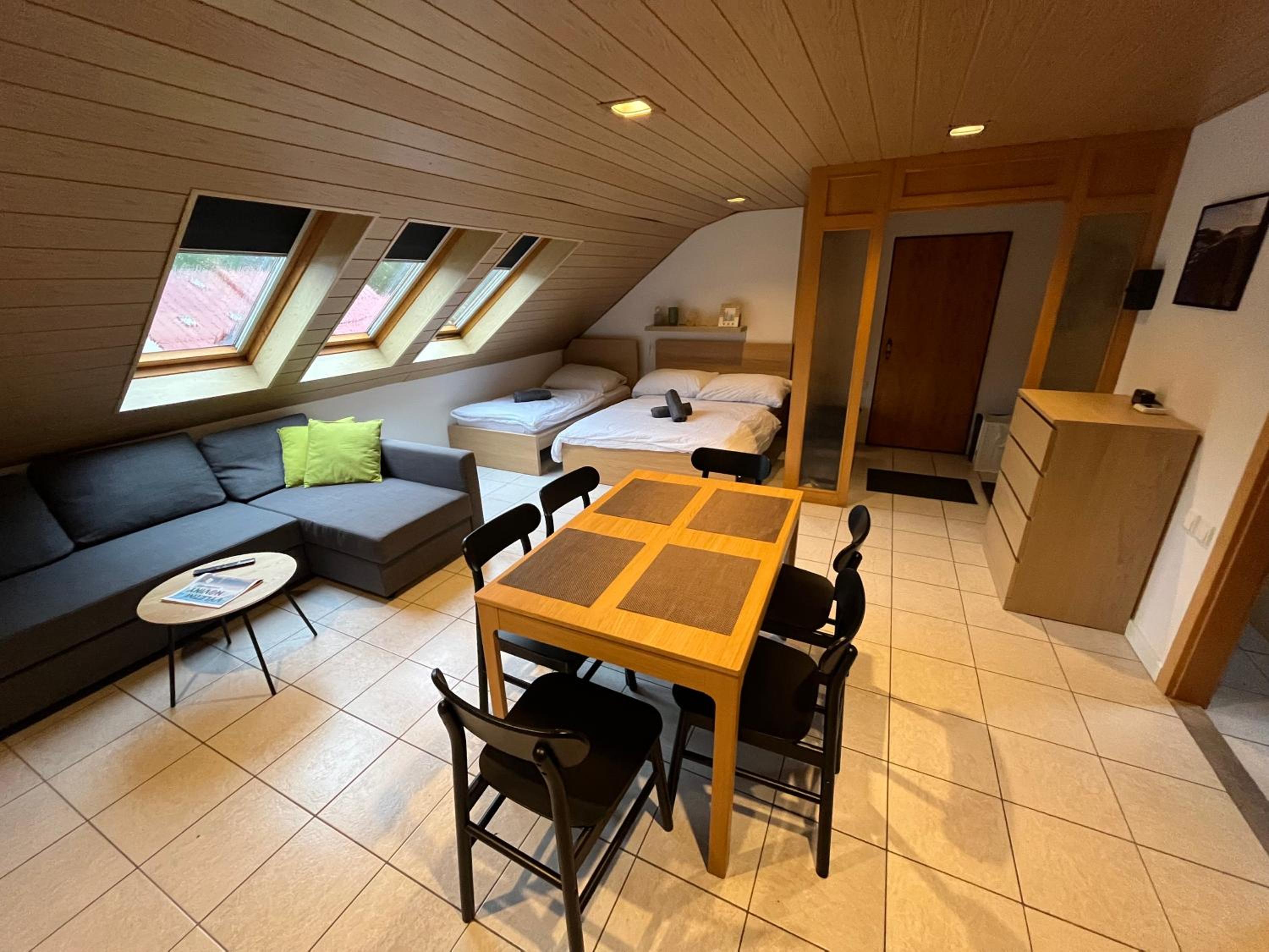 Apartment with Mountain View photo 2