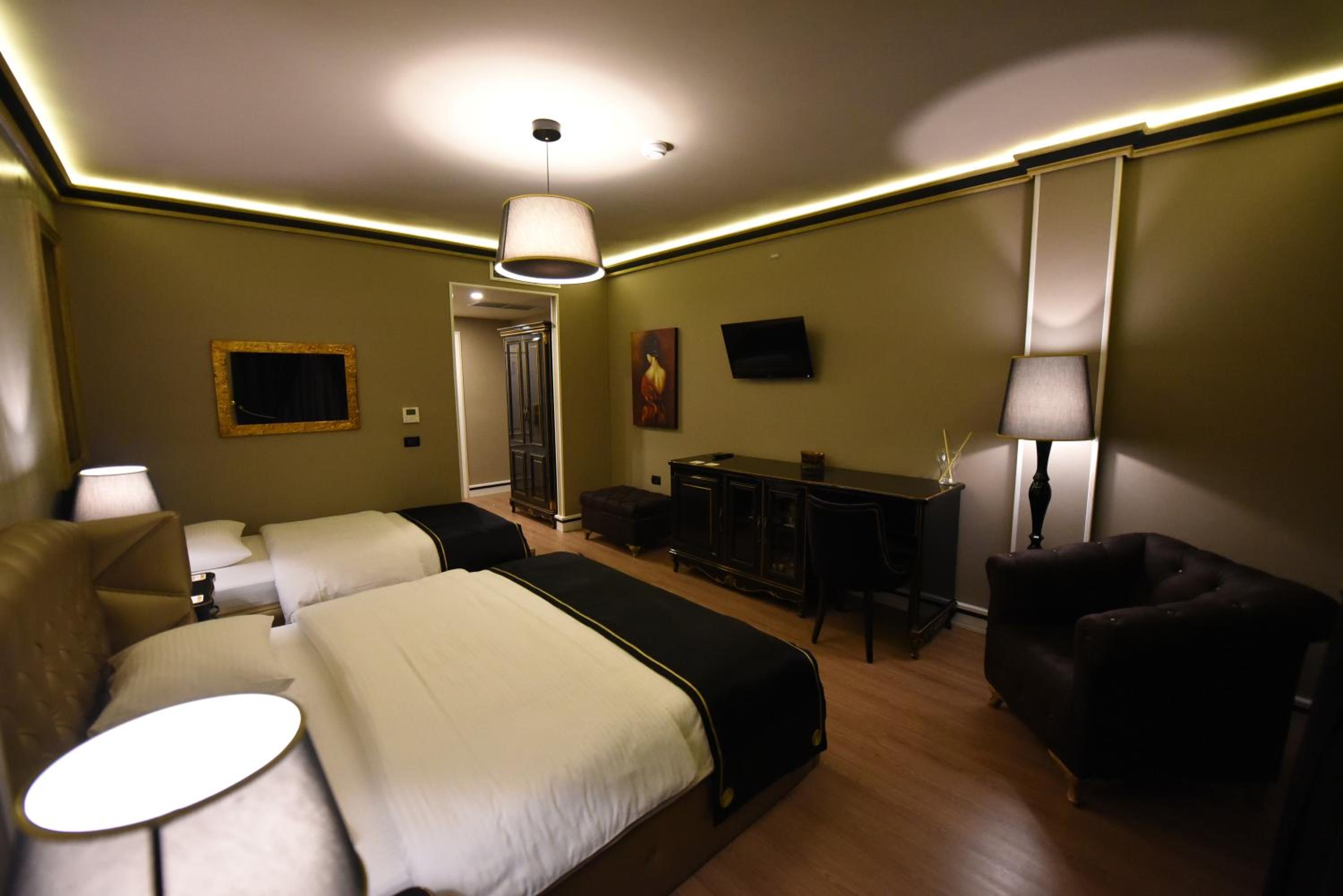 Deluxe Triple Room photo 1