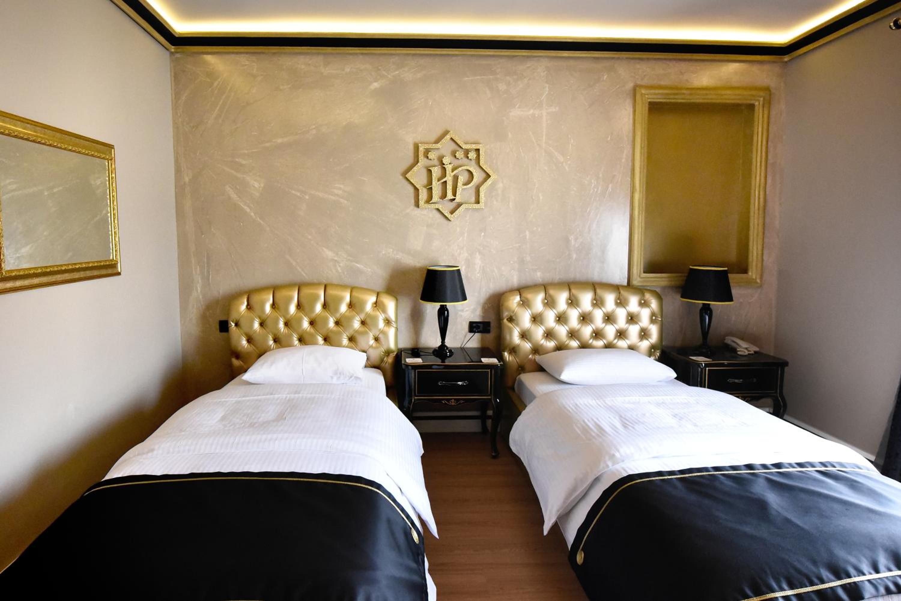 Deluxe Twin Room photo 2