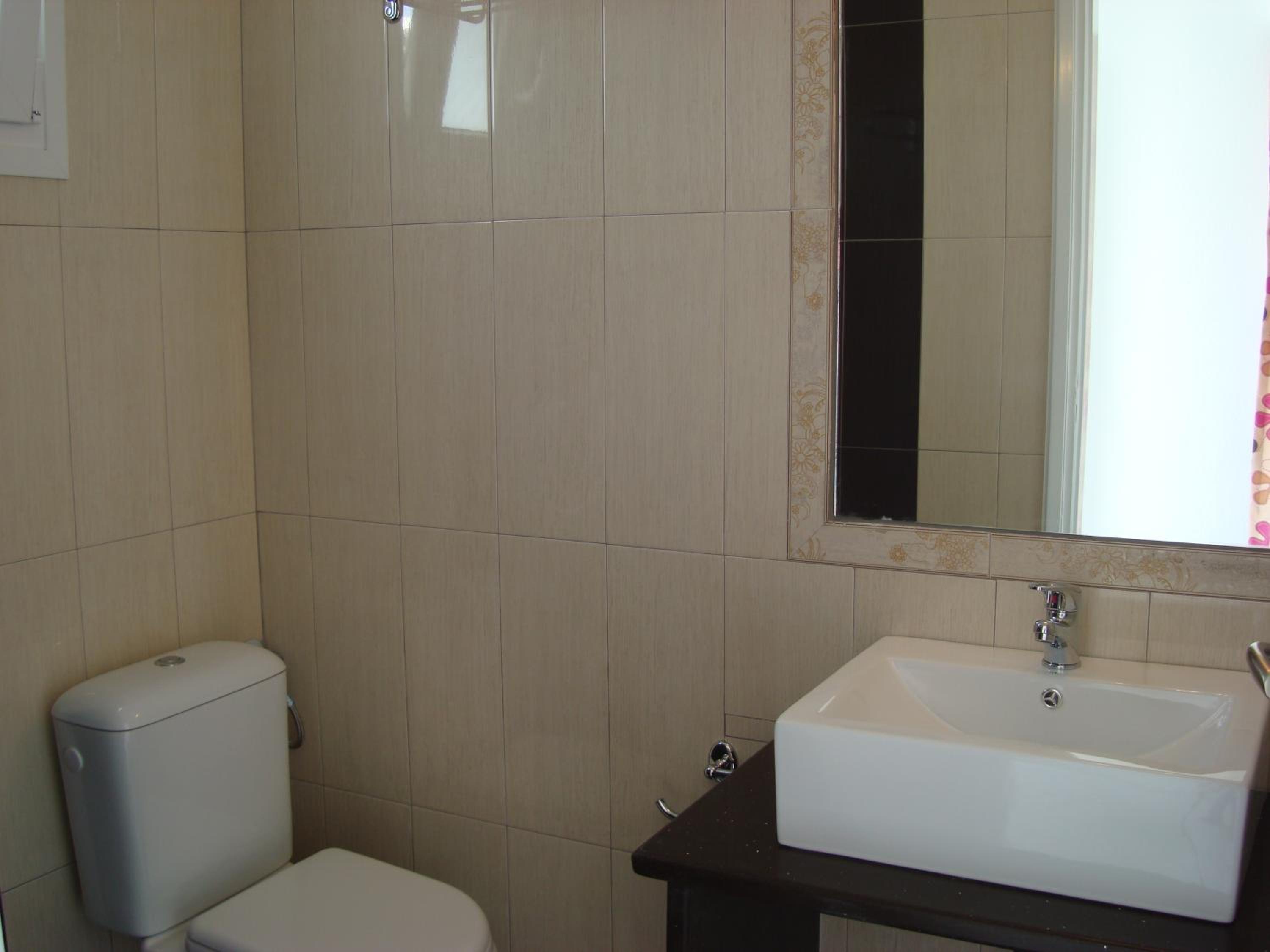 Studio (2 Adults) - Photo 8