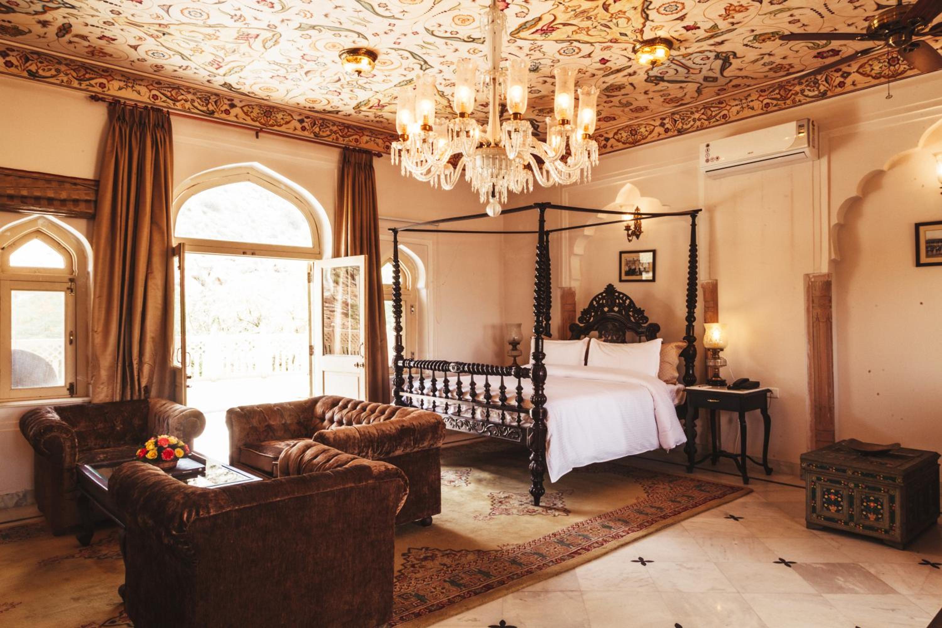Suite With Balcony - Photo 5