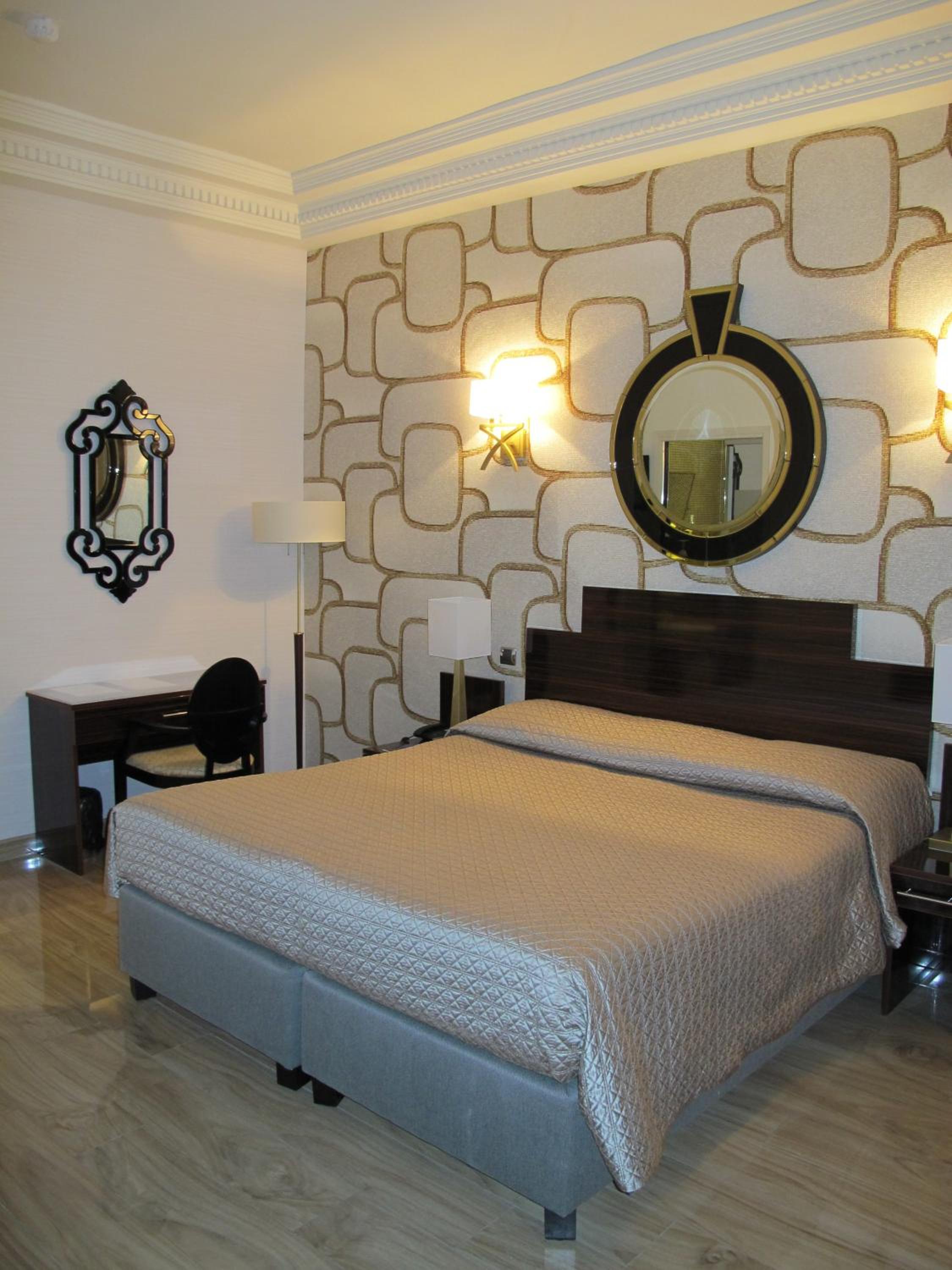 Superior Double Room - Photo 11