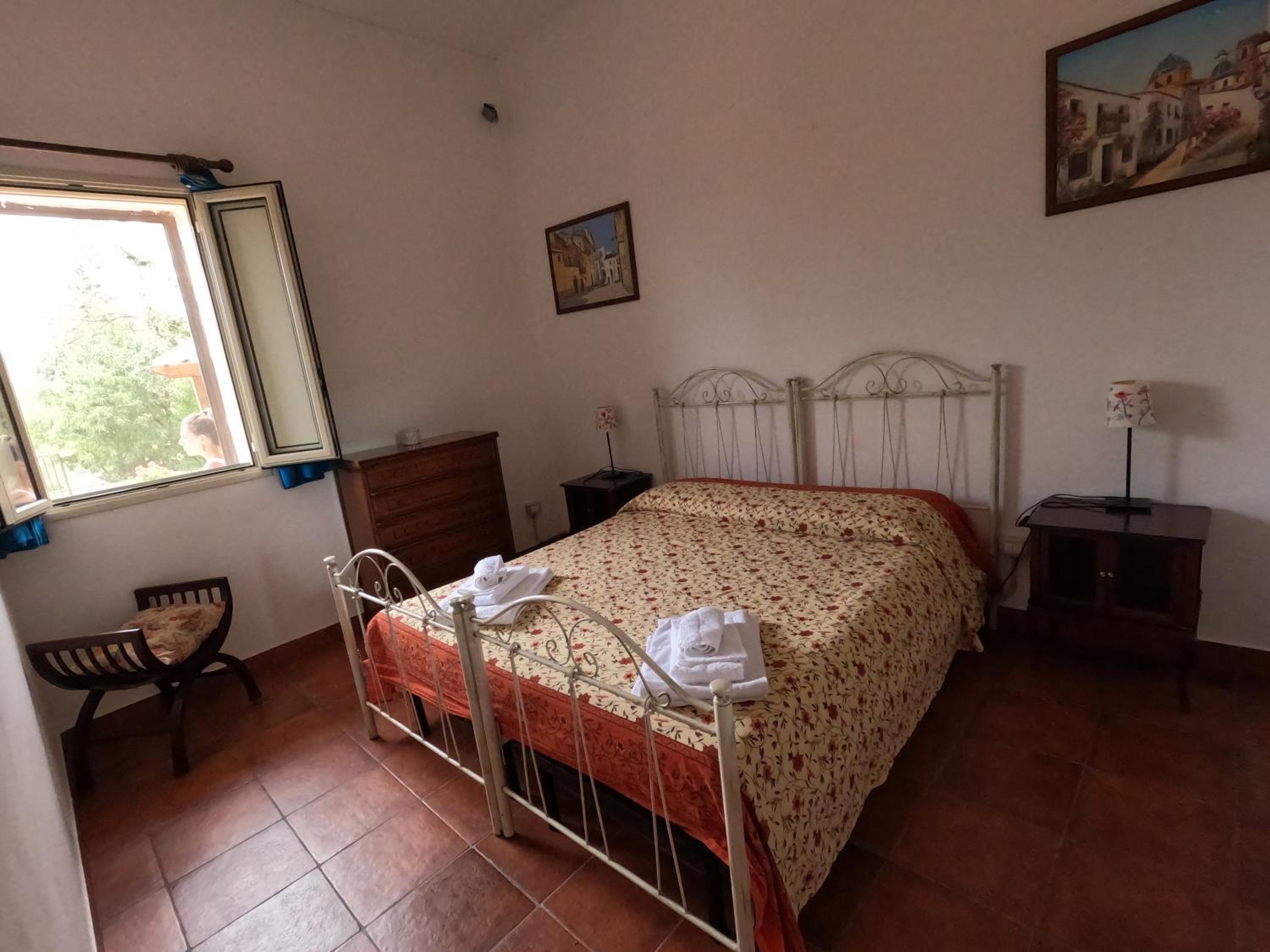 One-Bedroom Apartment with Terrace
