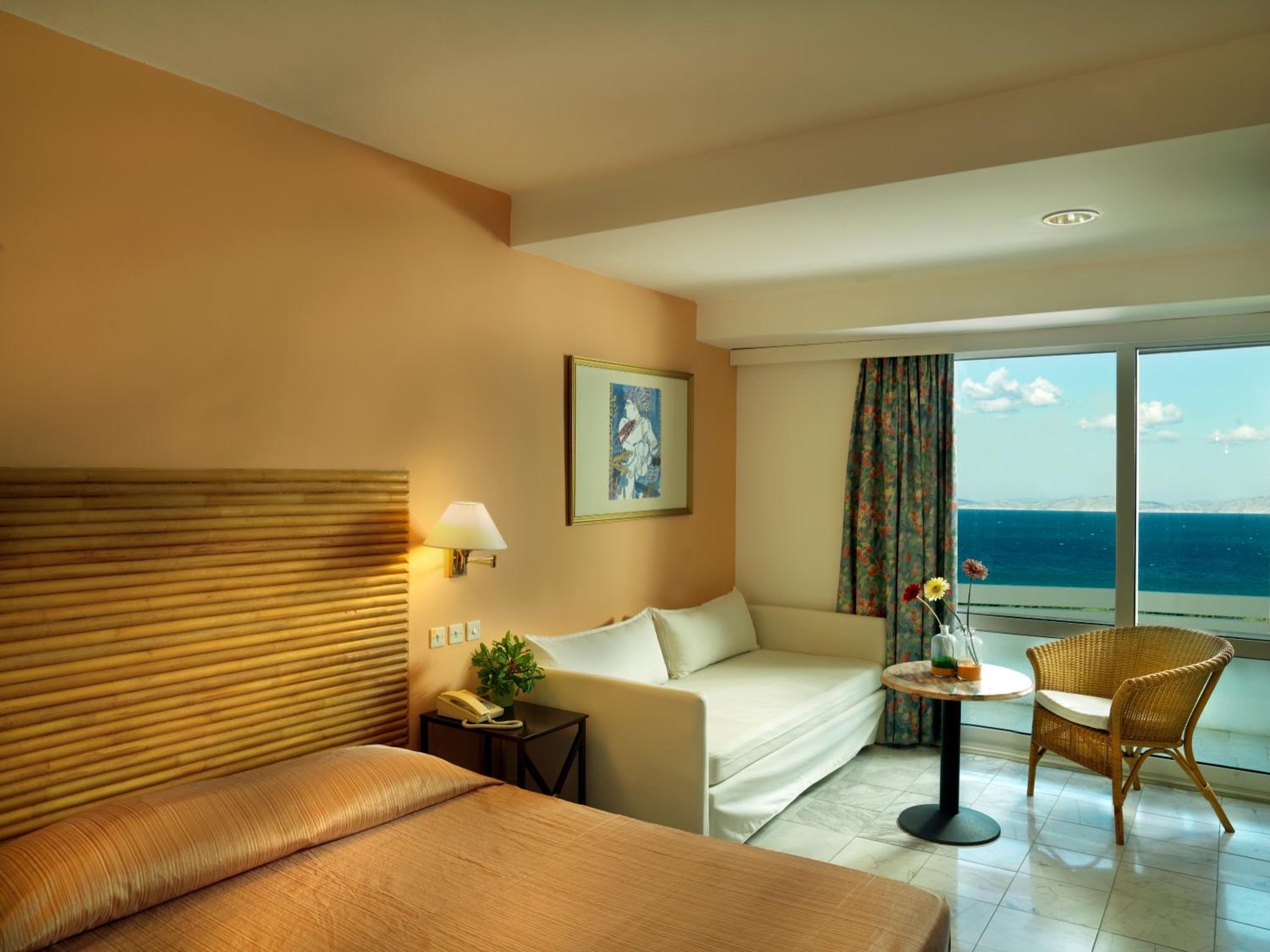Double Room Partial Sea View photo 2