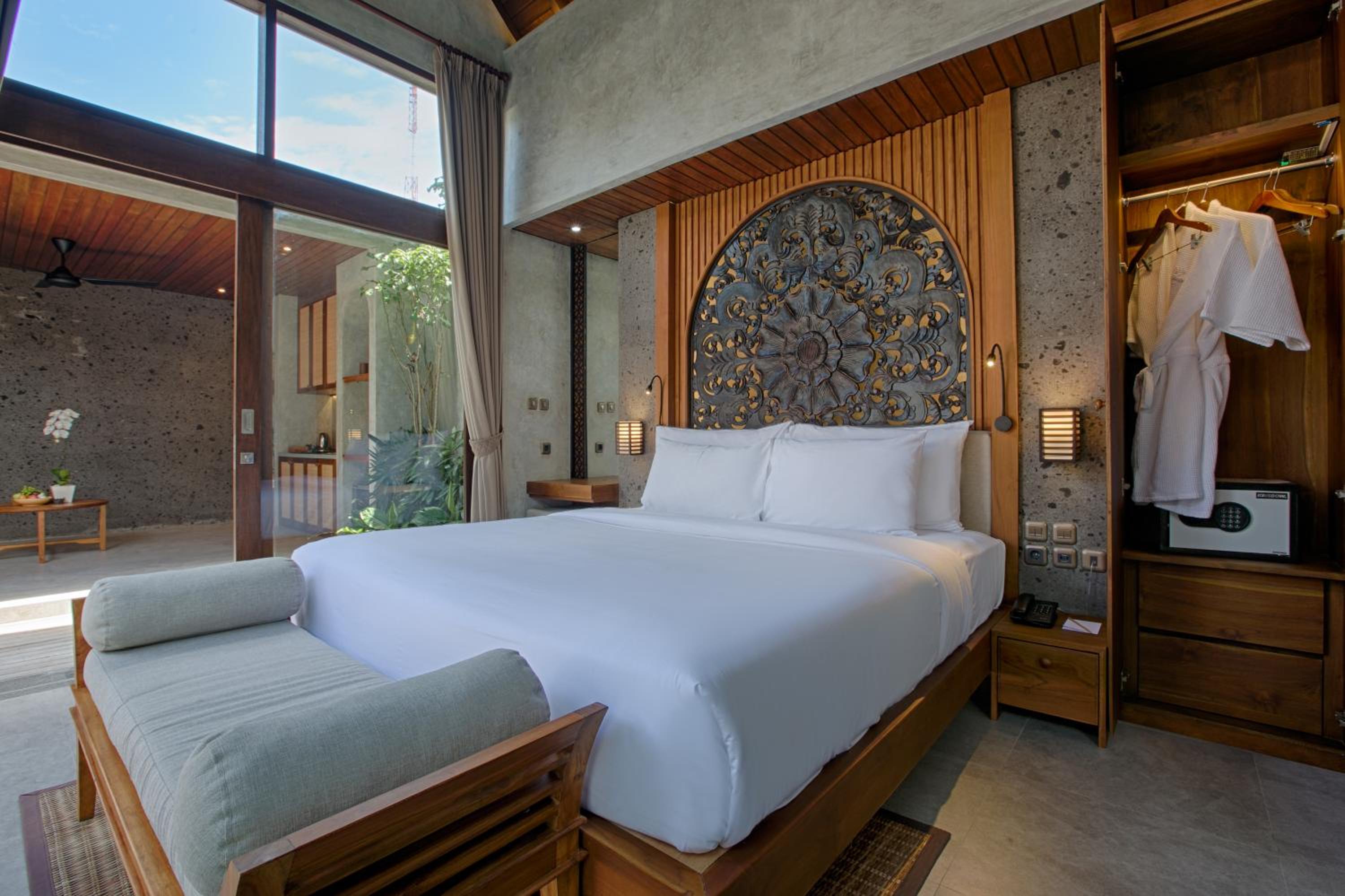 Two-Bedroom Villa - Photo 13