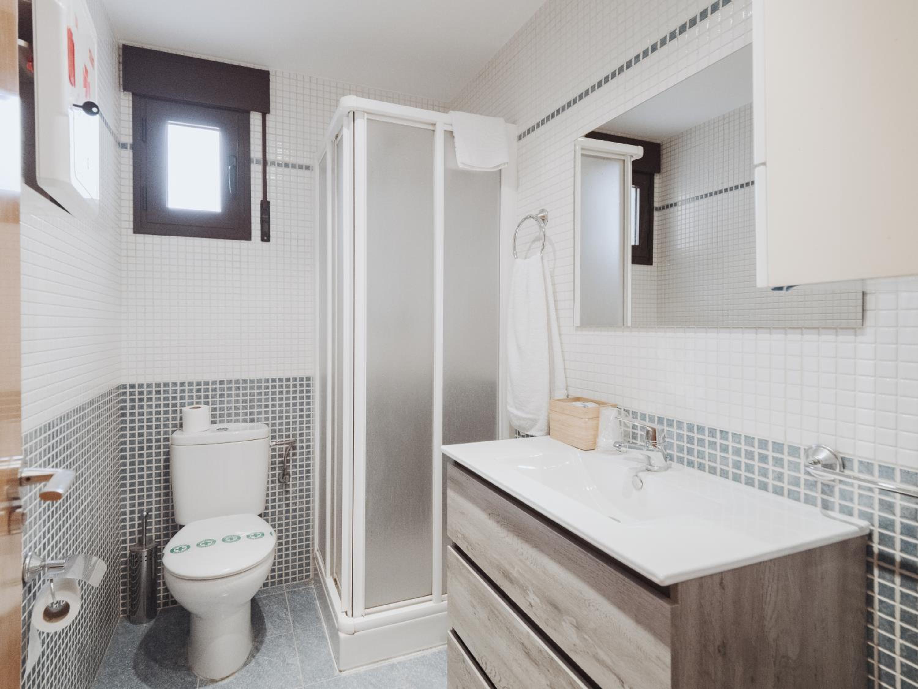 Two-Bedroom Apartment - Photo 9
