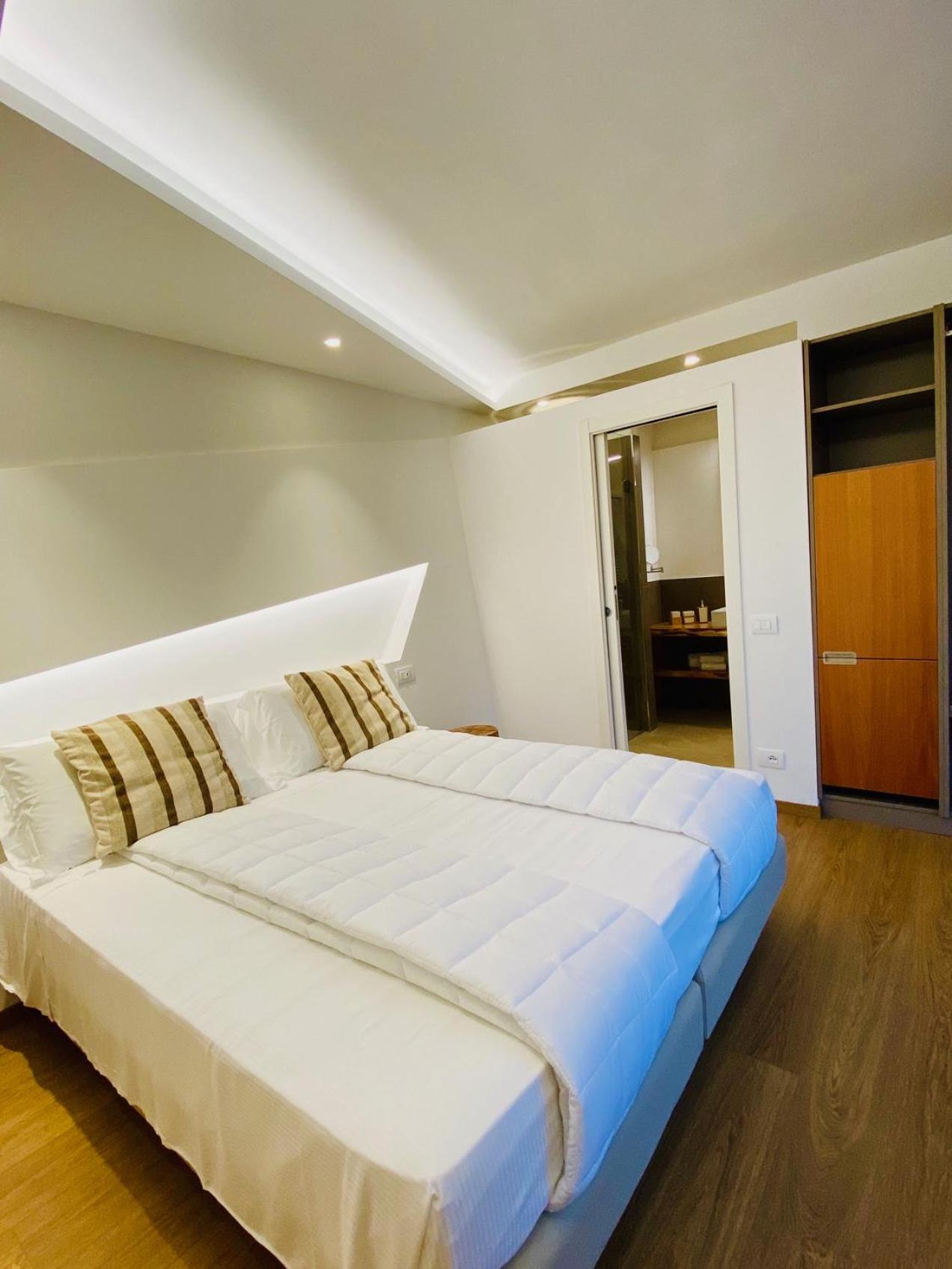 Superior Double or Twin Room with Terrace - Photo 3