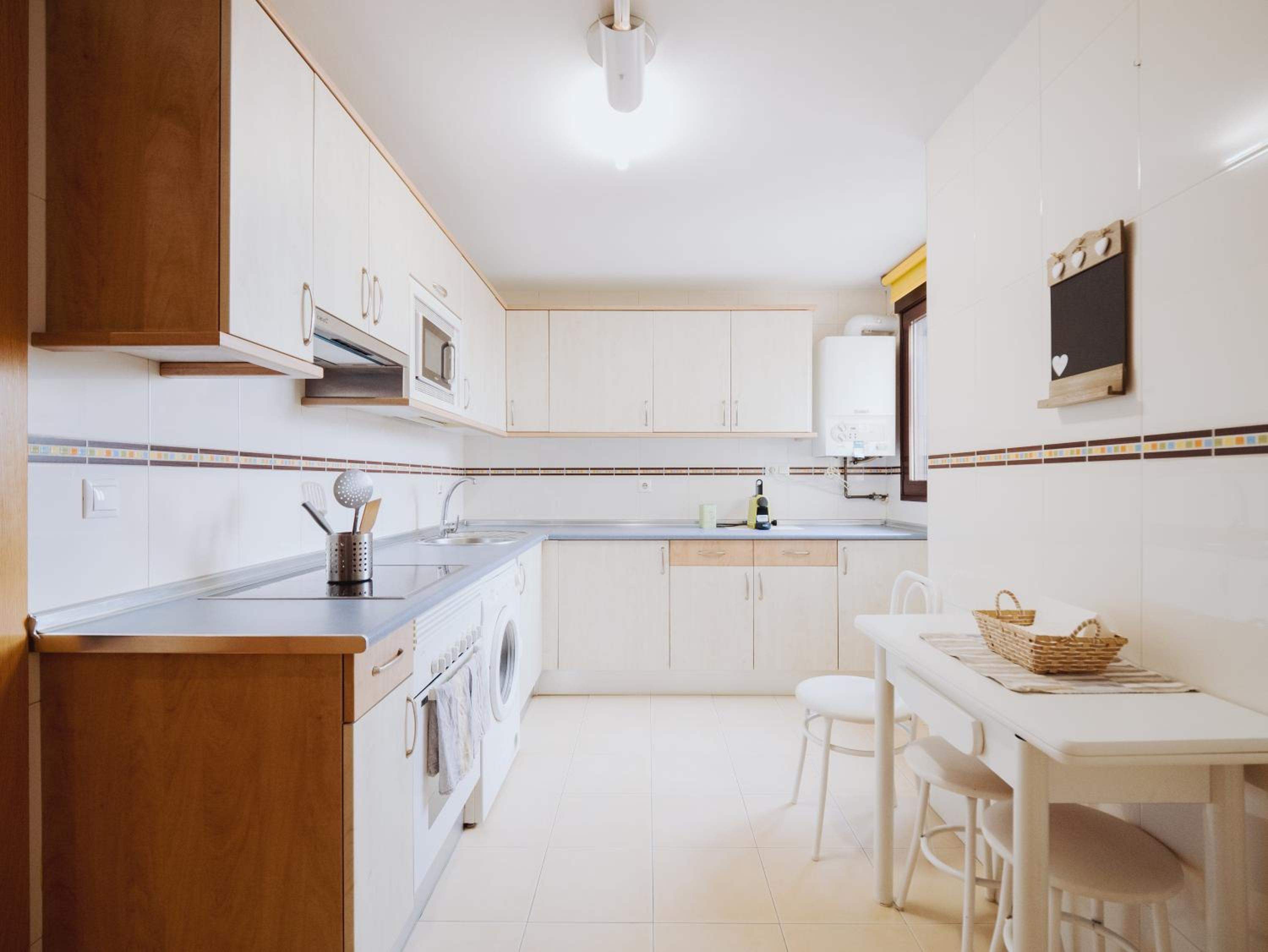 Two-Bedroom Apartment - Photo 7