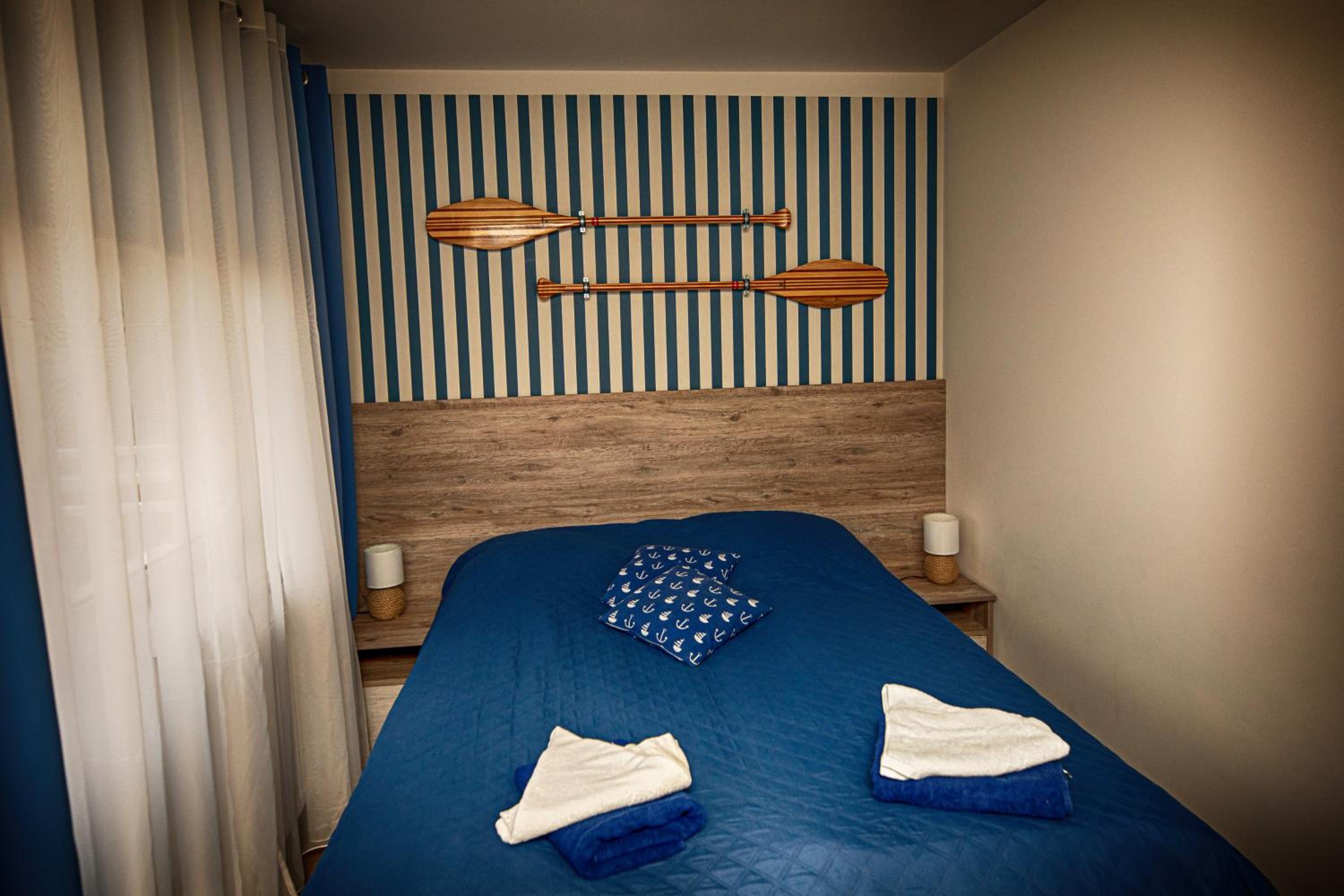 Deluxe Triple Room - Photo 8