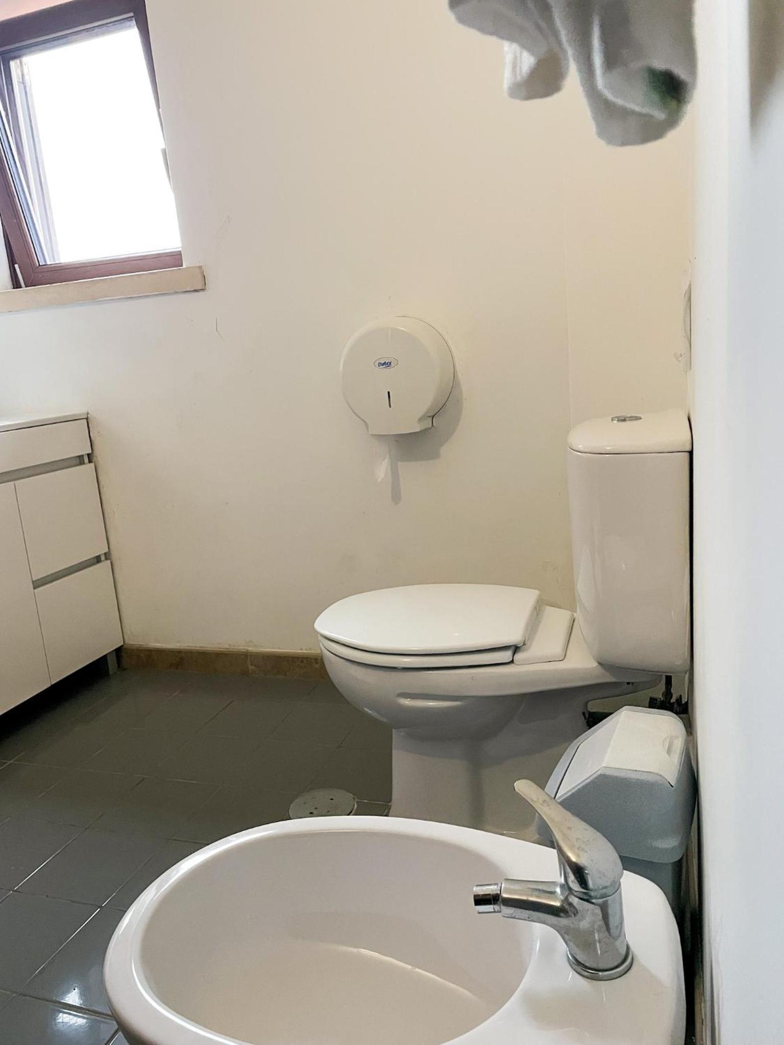 Standard Suite - Photo 17