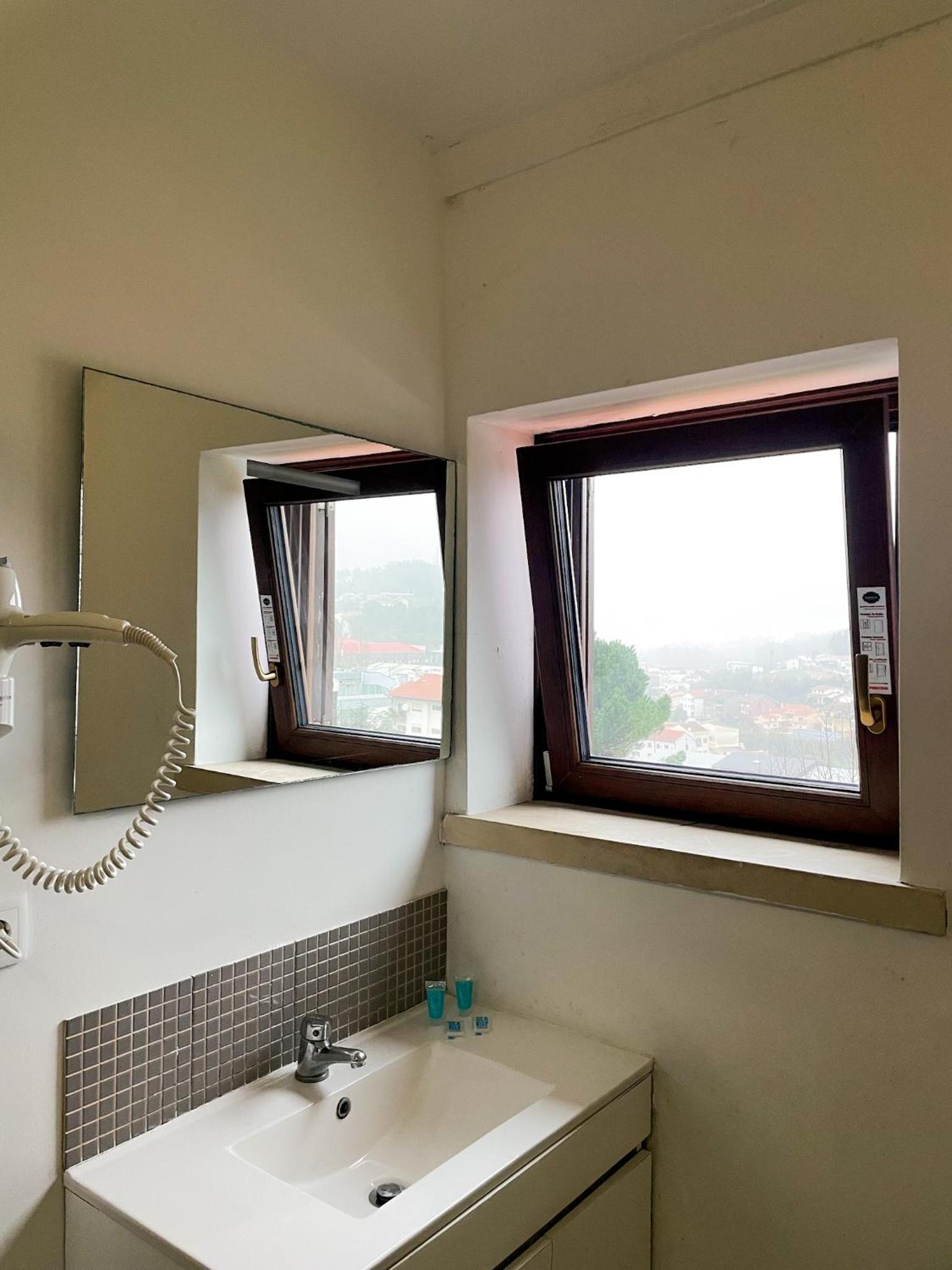 Standard Suite - Photo 7