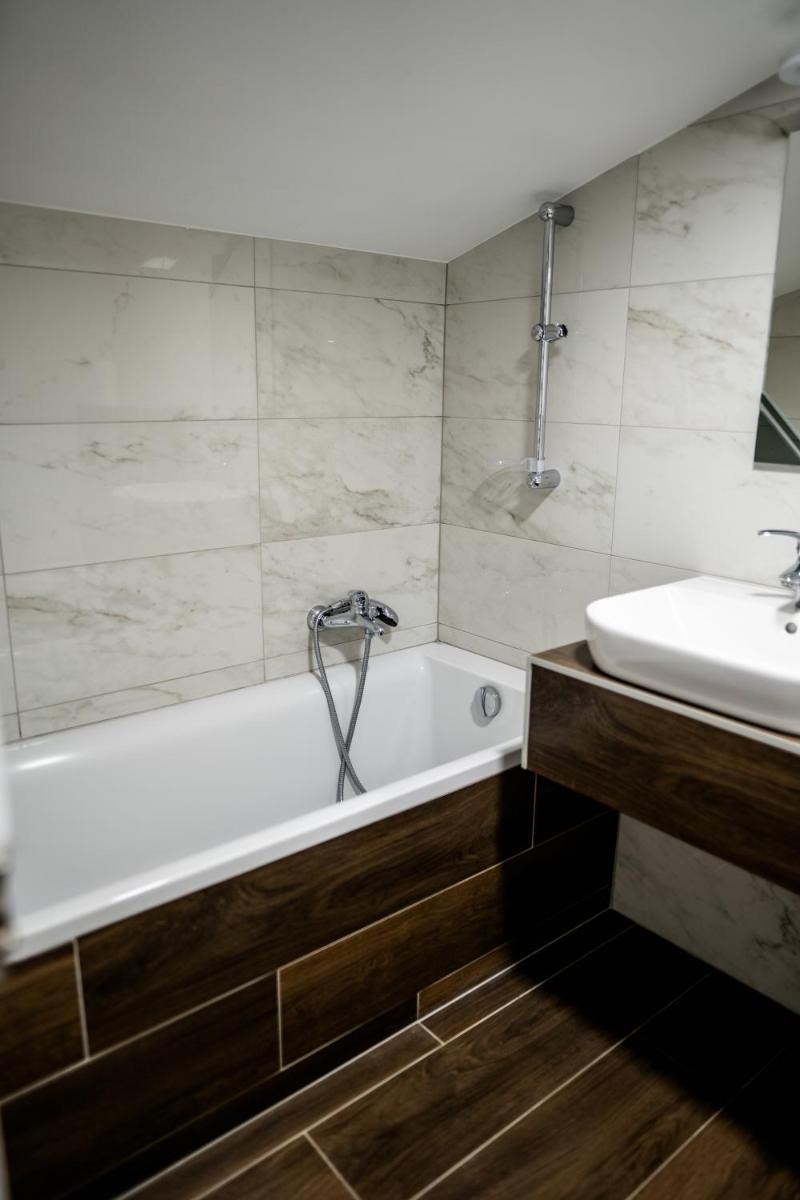 Double Room with Private Bathroom photo 3