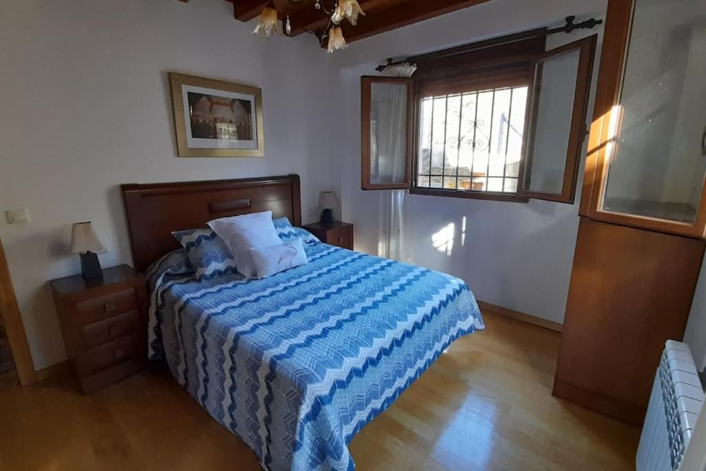 Casa de cuatro habitaciones