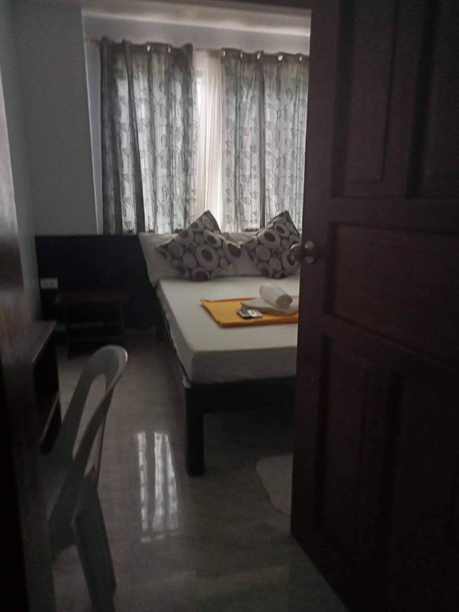 Double Room - Photo 6