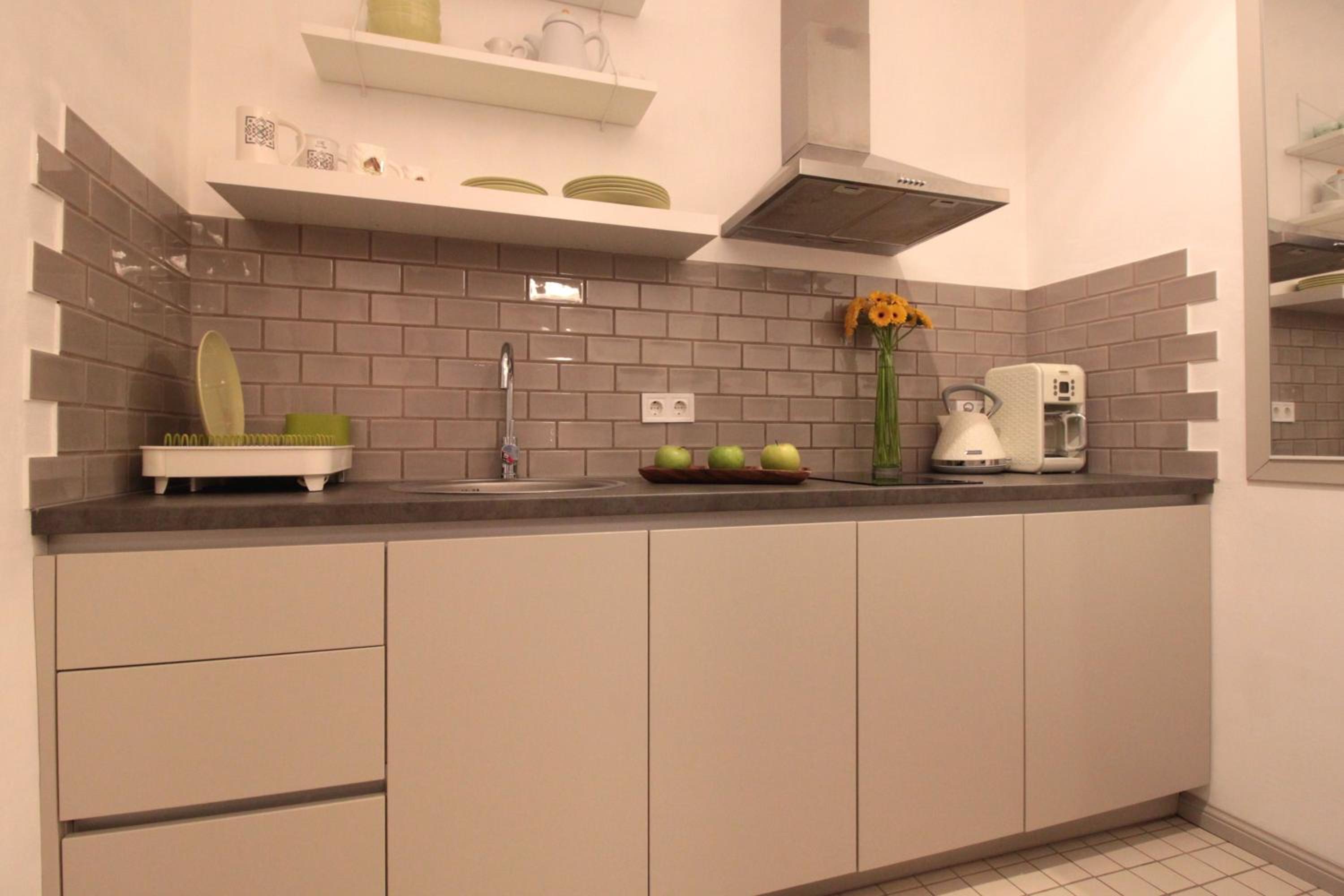 One-Bedroom Apartment - Photo 11