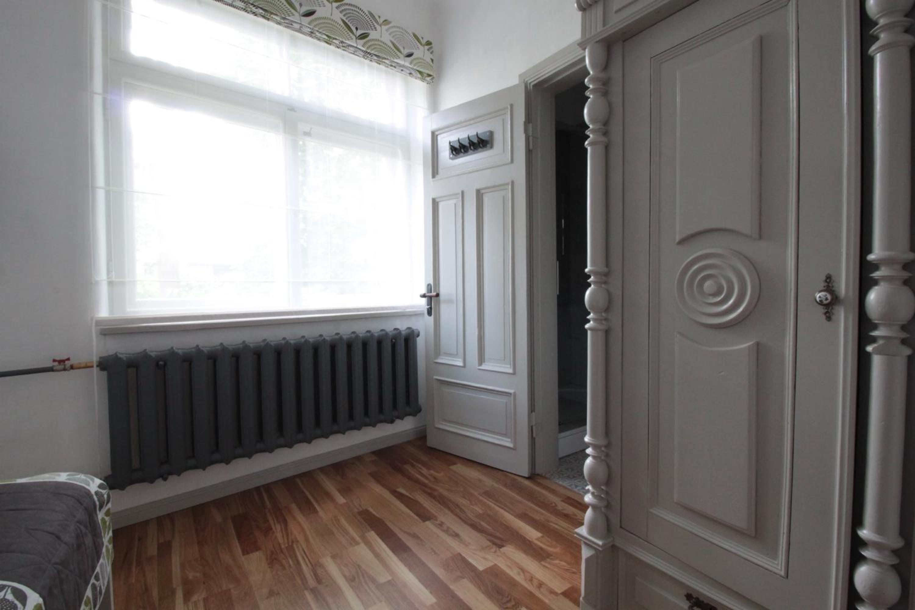 One-Bedroom Apartment - Photo 13