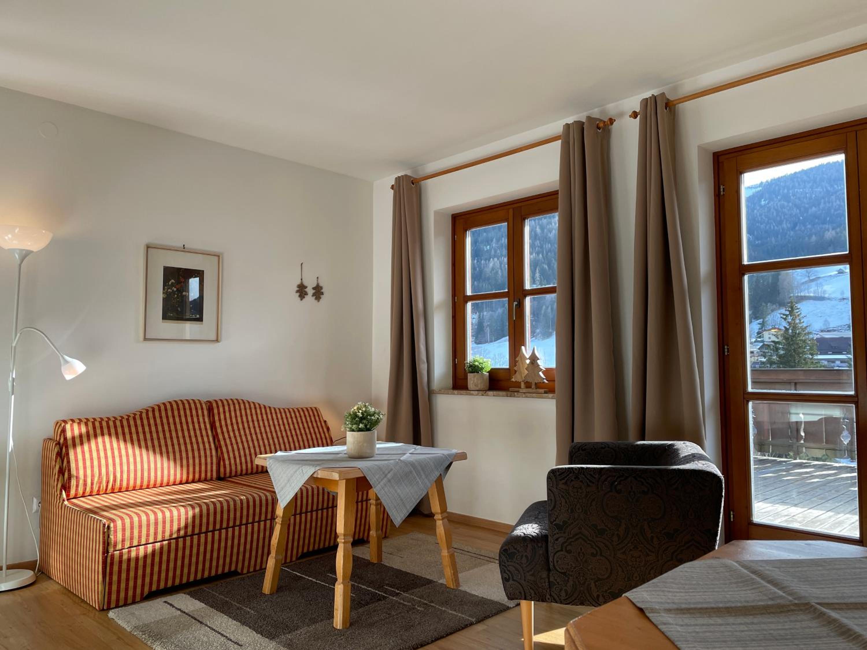 One-Bedroom Apartment with Balcony