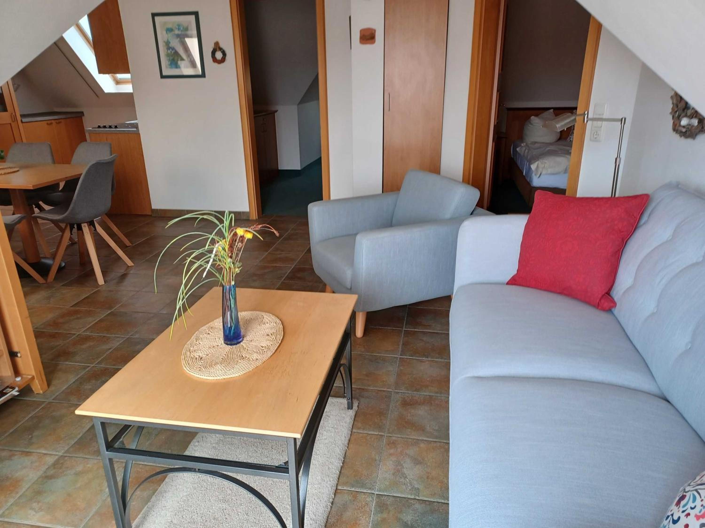 Apartment with Balcony photo 3