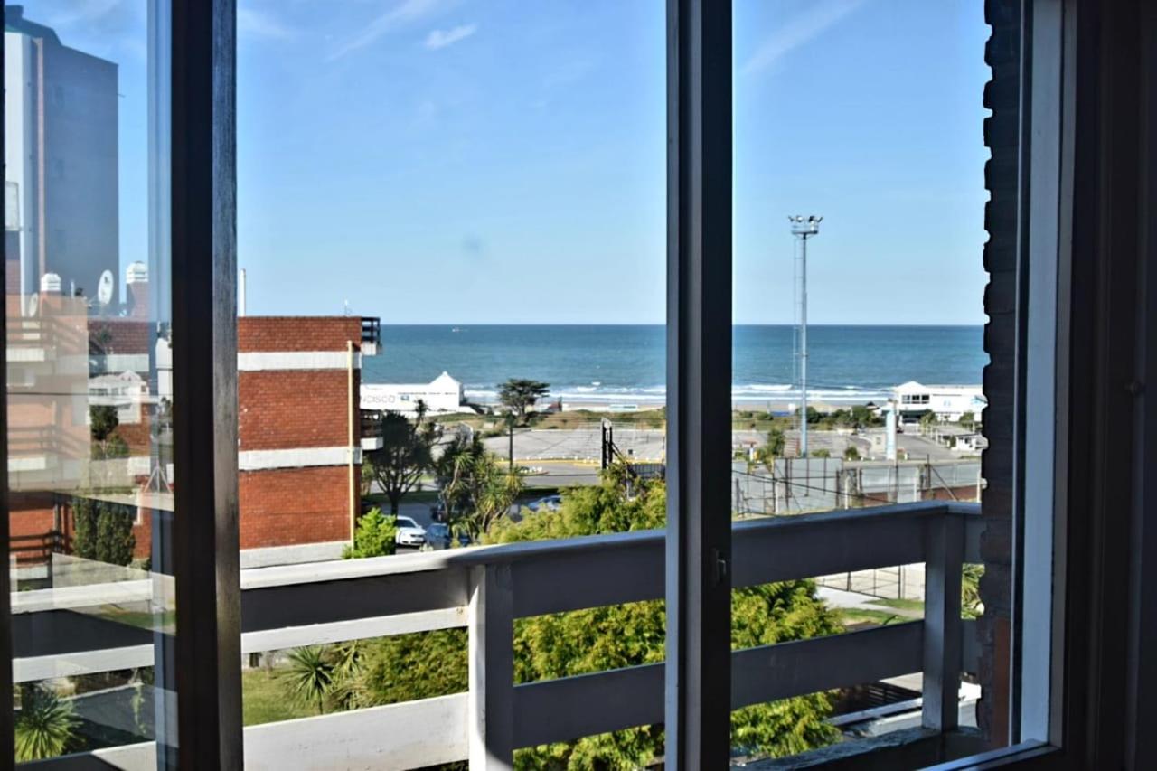 Apartment with Balcony photo 2