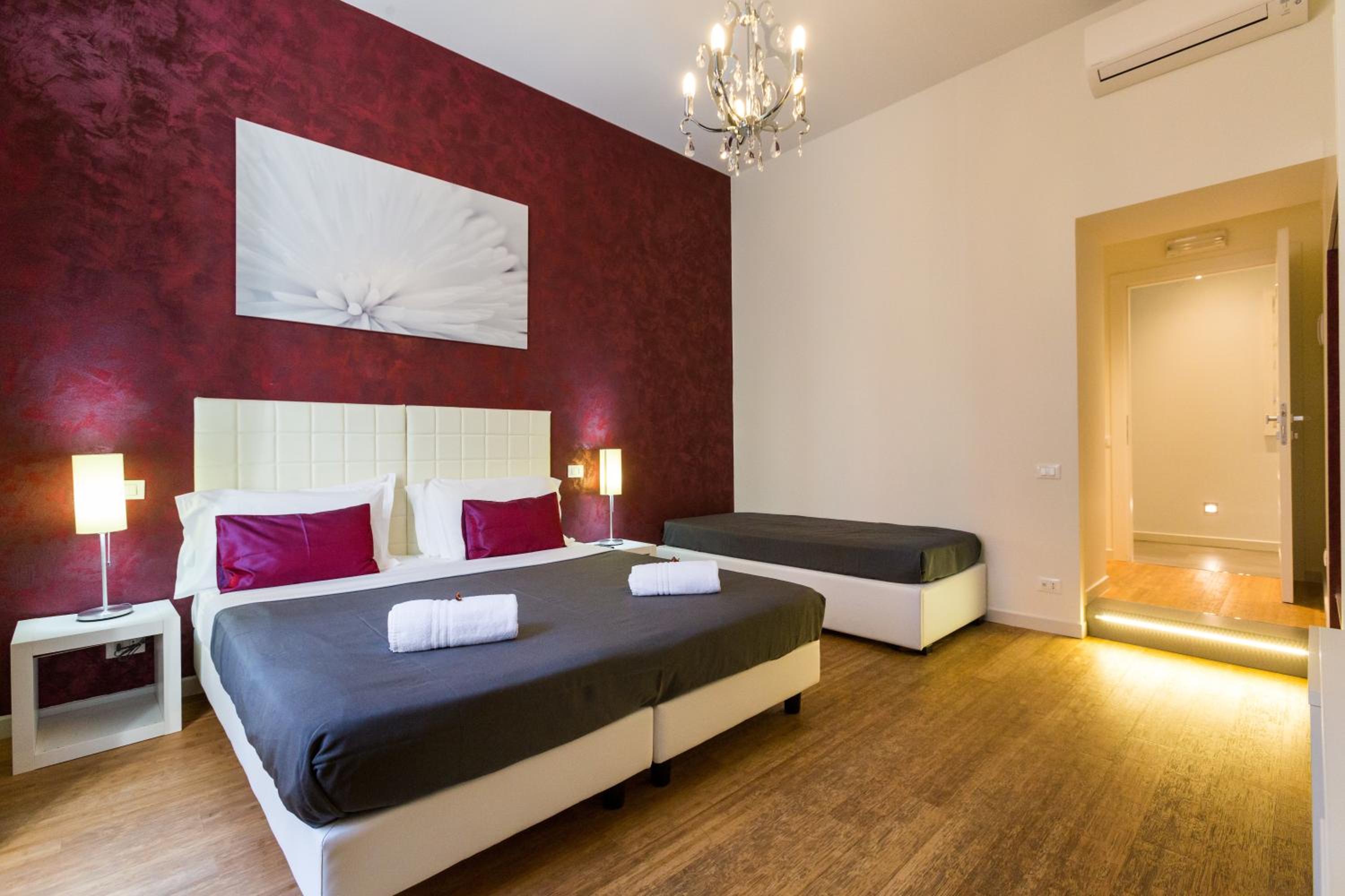 Superior King Room photo 1