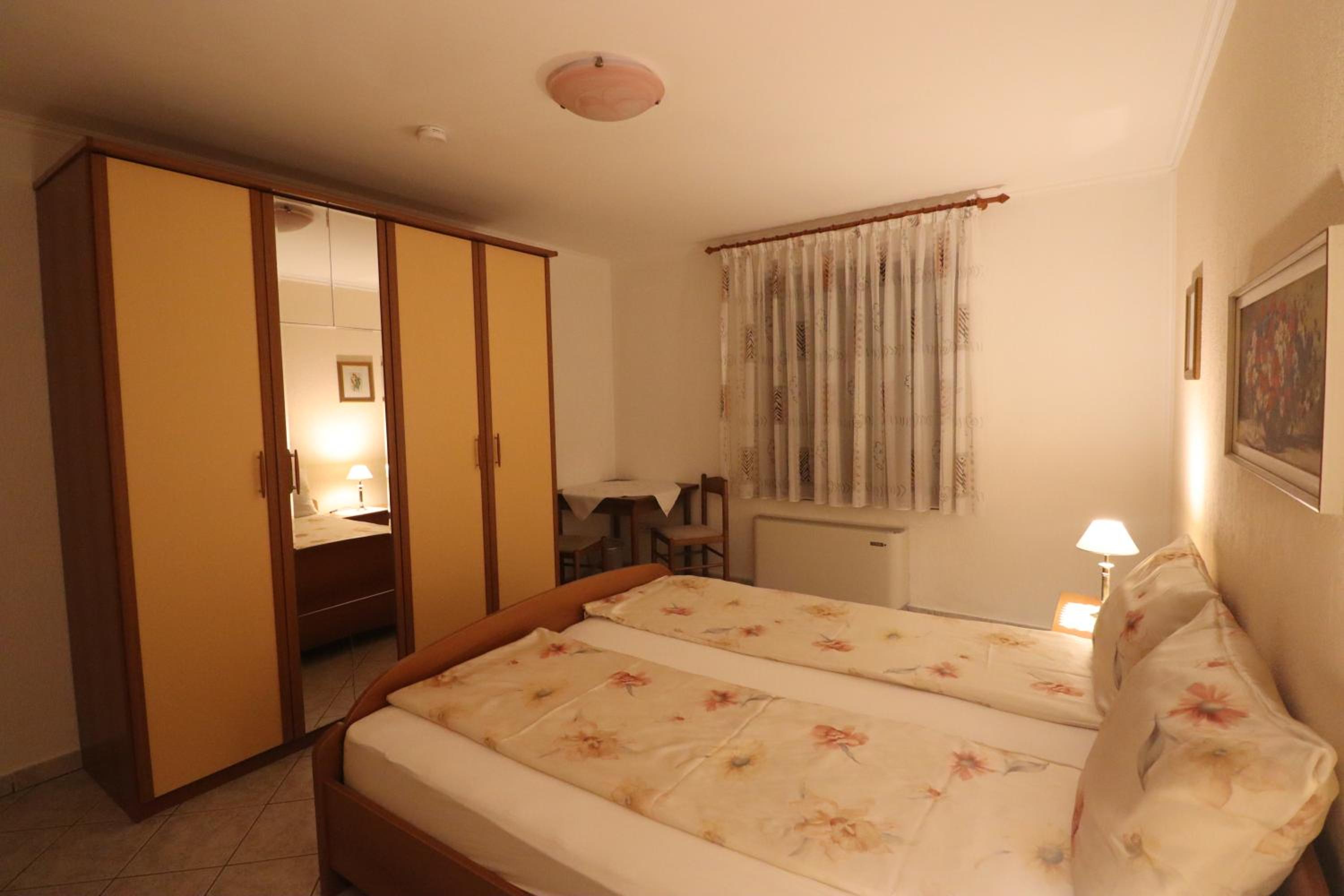 Family Room with Terrace - Photo 10