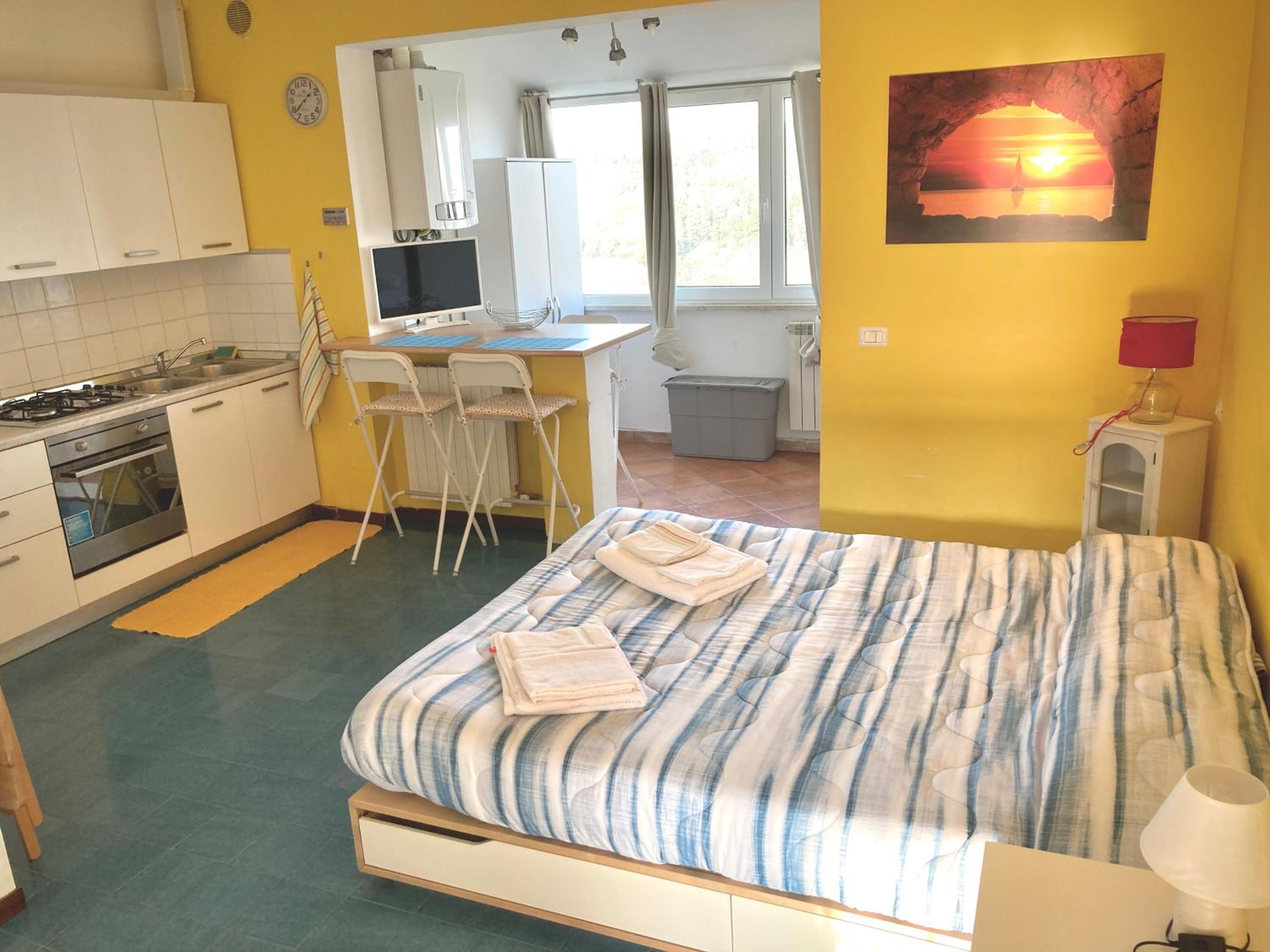 Apartment (3 Adults)