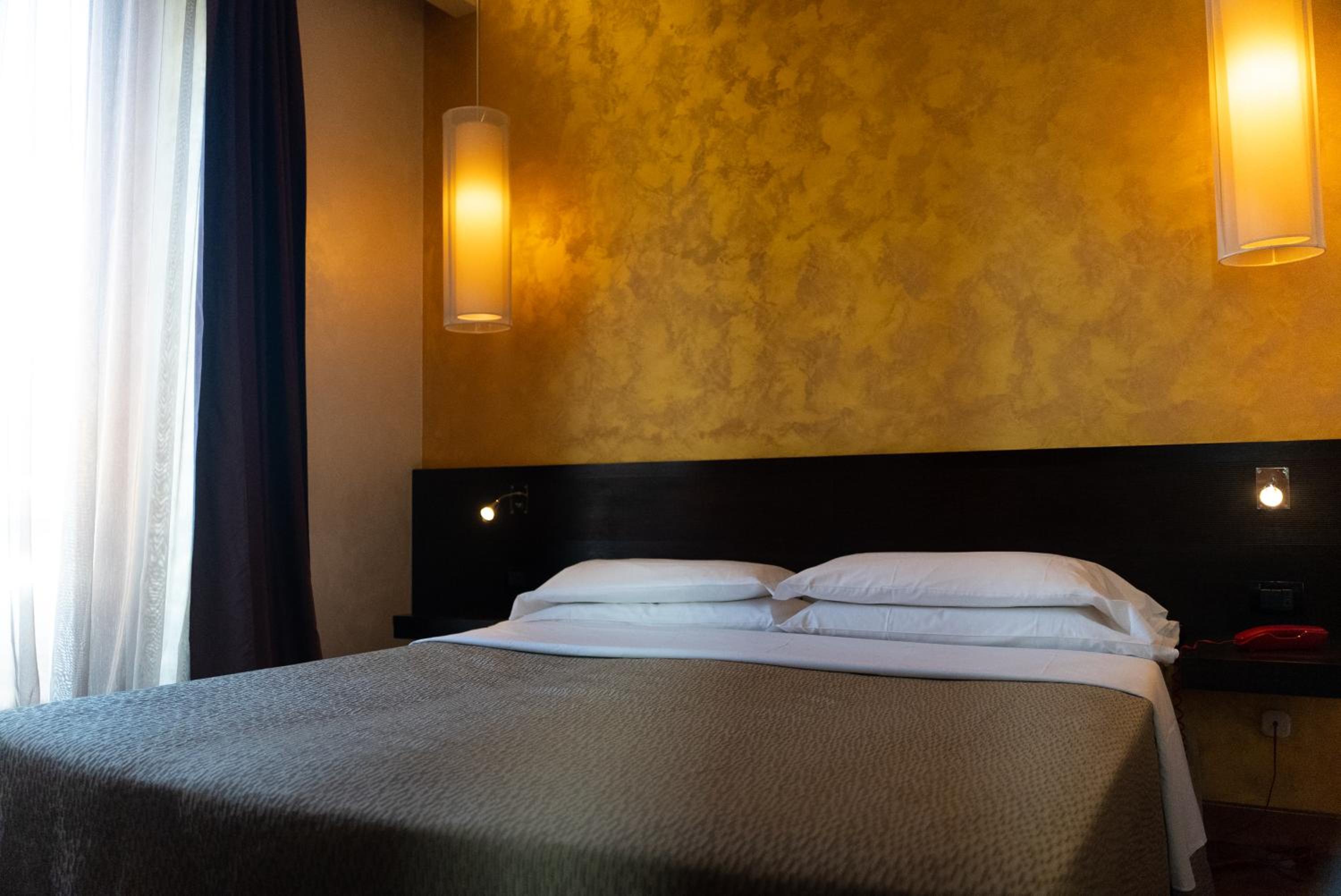 Double or Twin Room photo 1