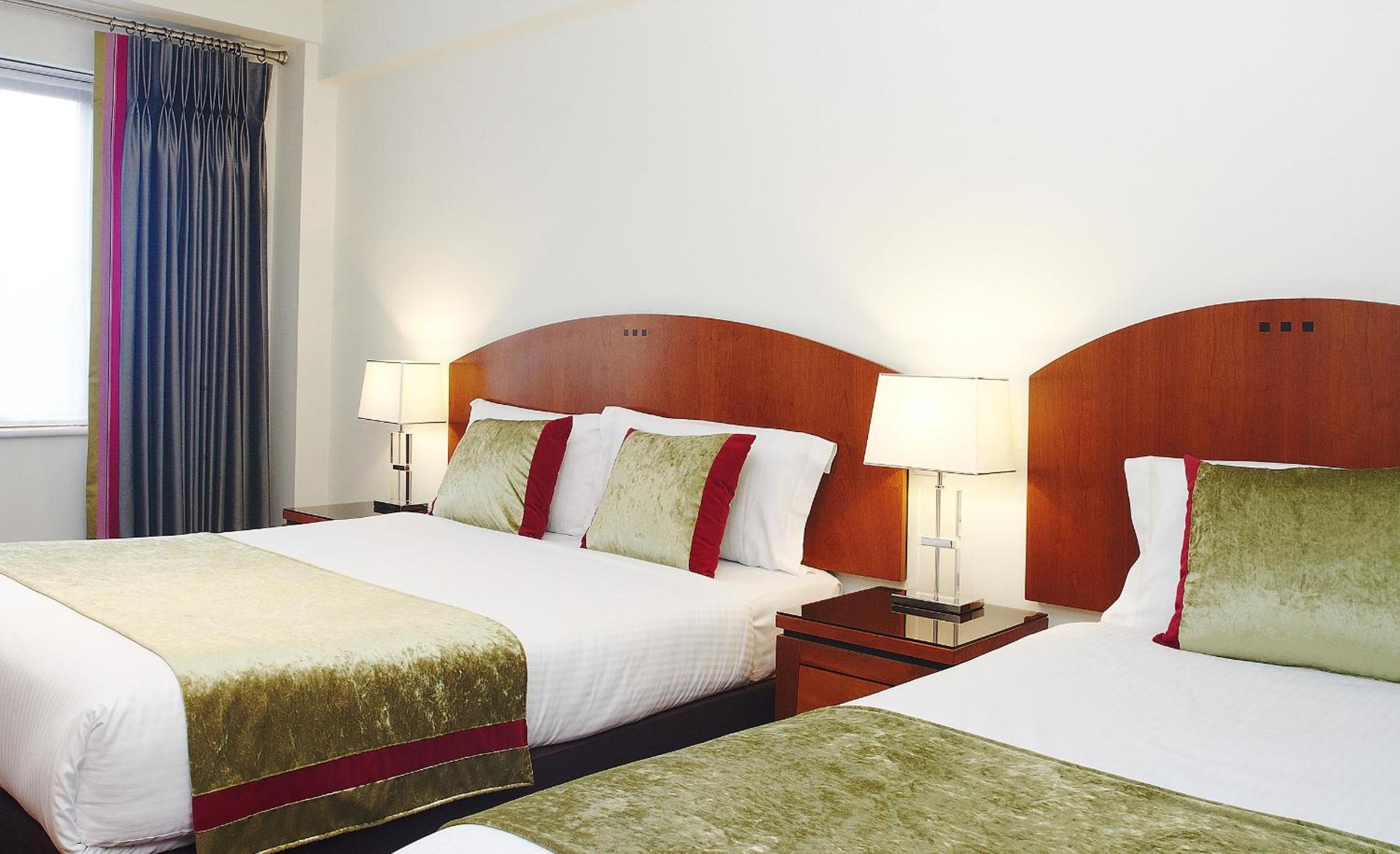 Double and Single Bed Room photo 2