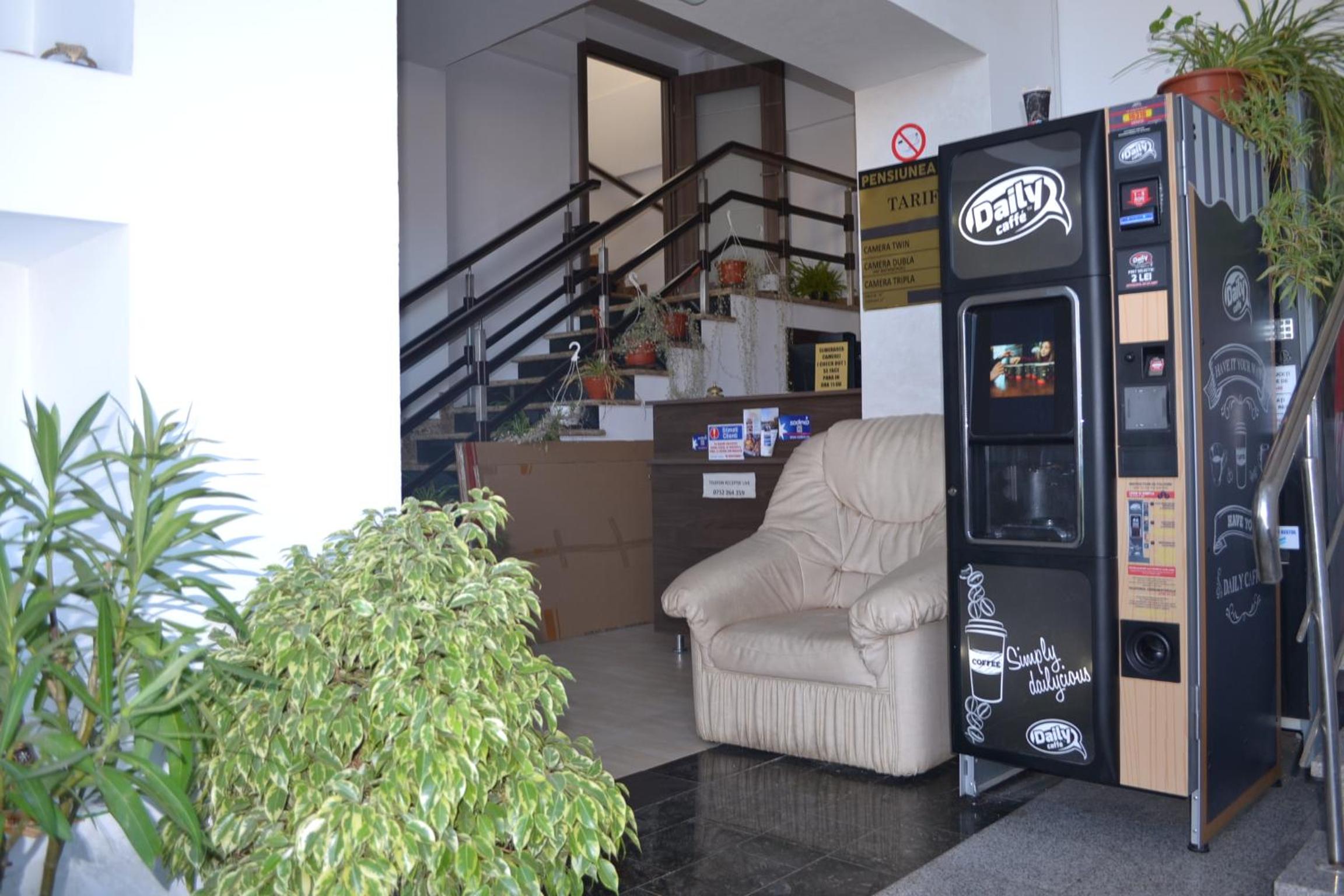 Double Room with Private Bathroom - Photo 94