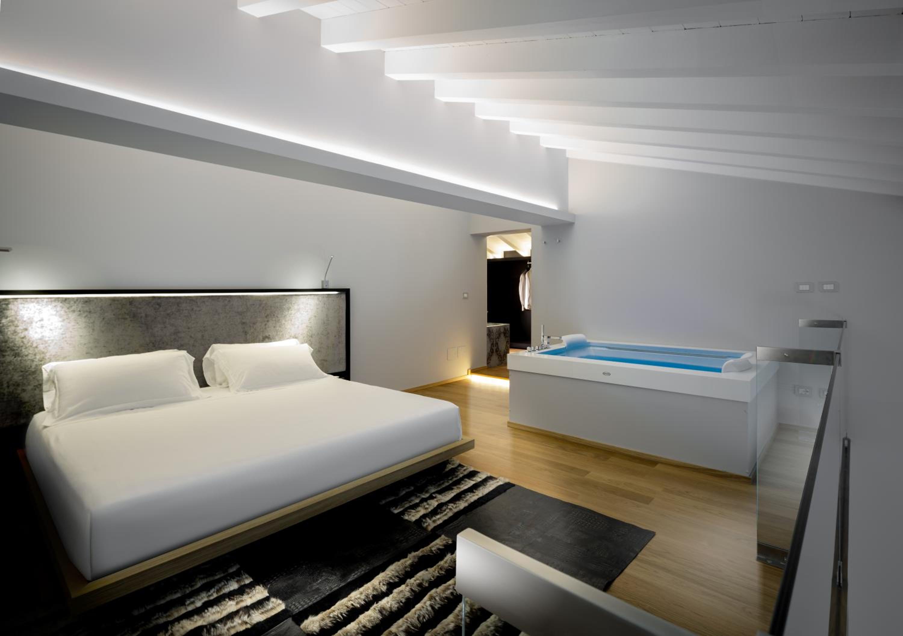 Family Suite - Photo 7