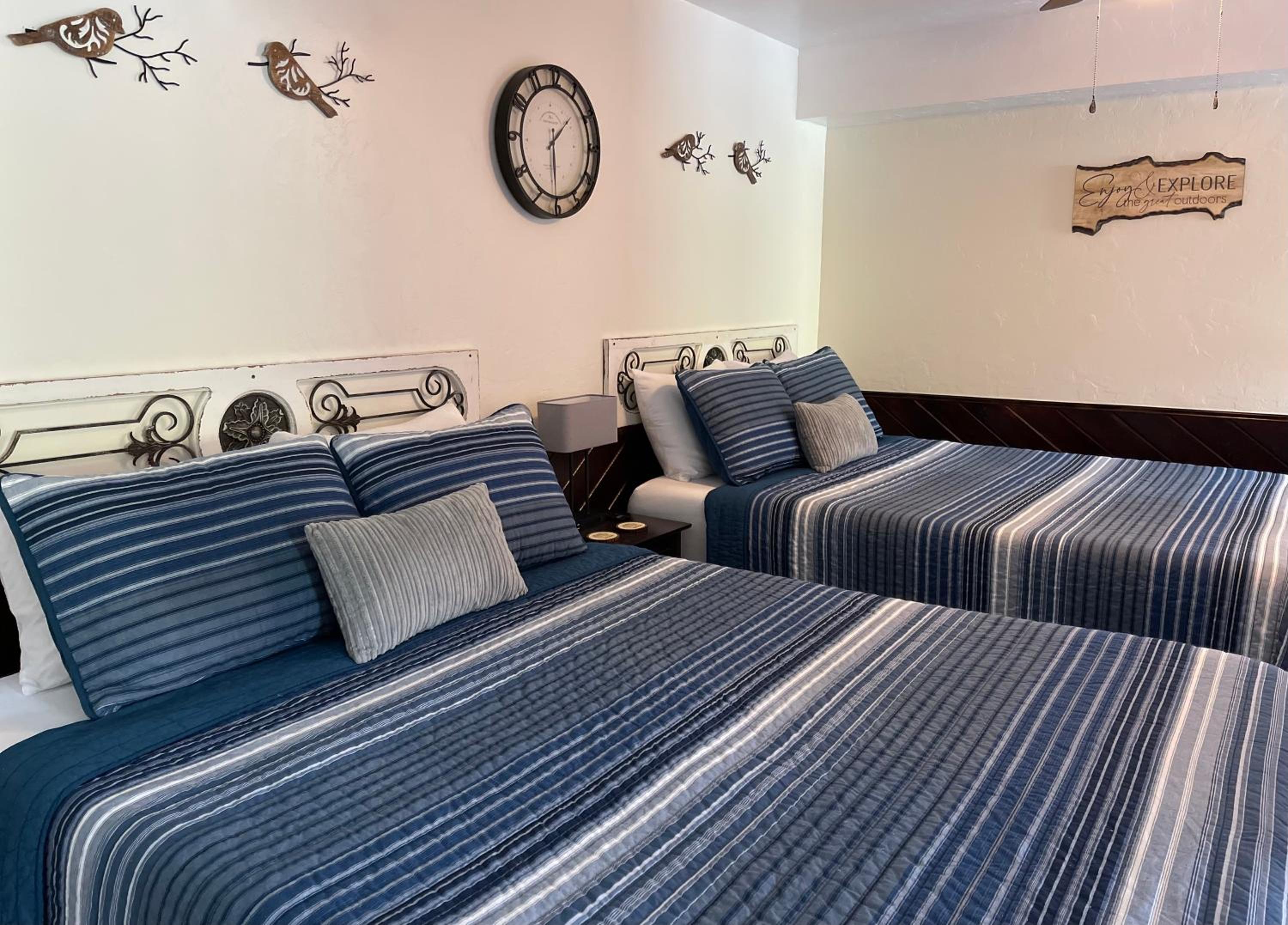 Suite With River View photo 3