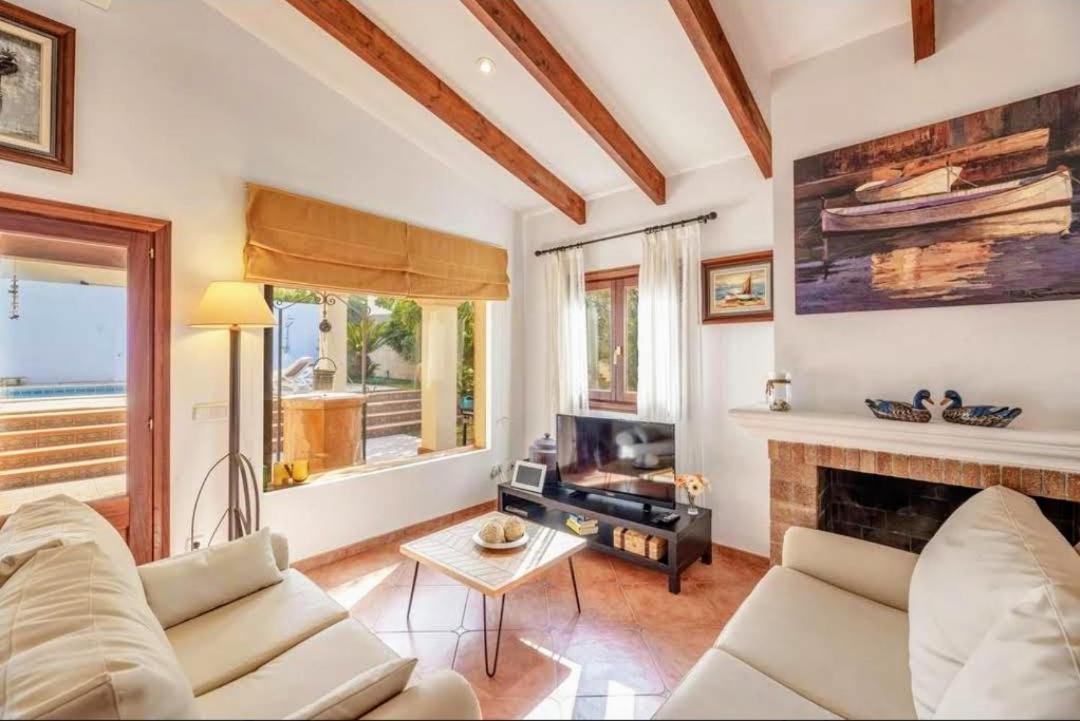 Villa de Tres Habitaciones