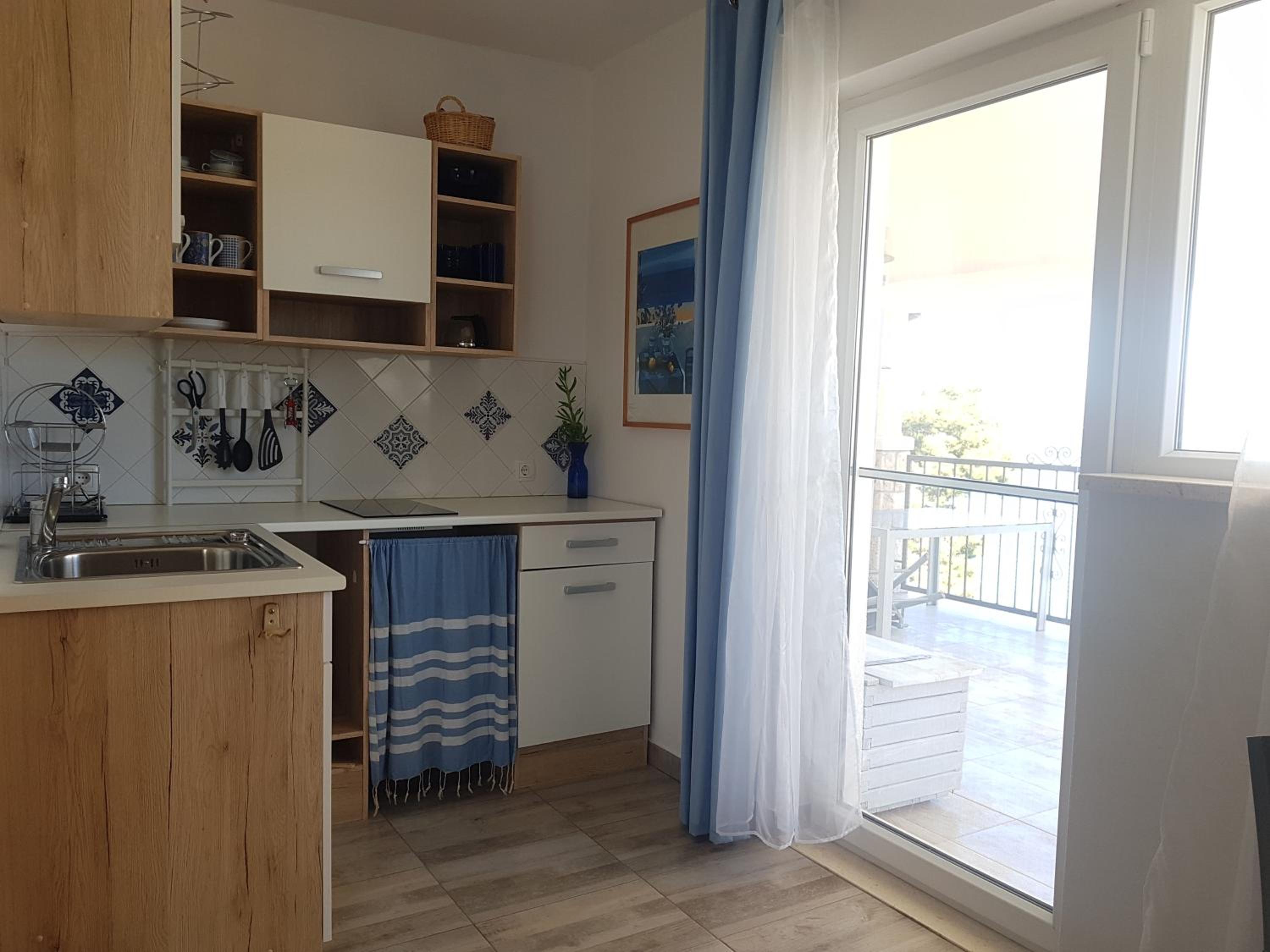 Studio Apartment with Sea View photo 3