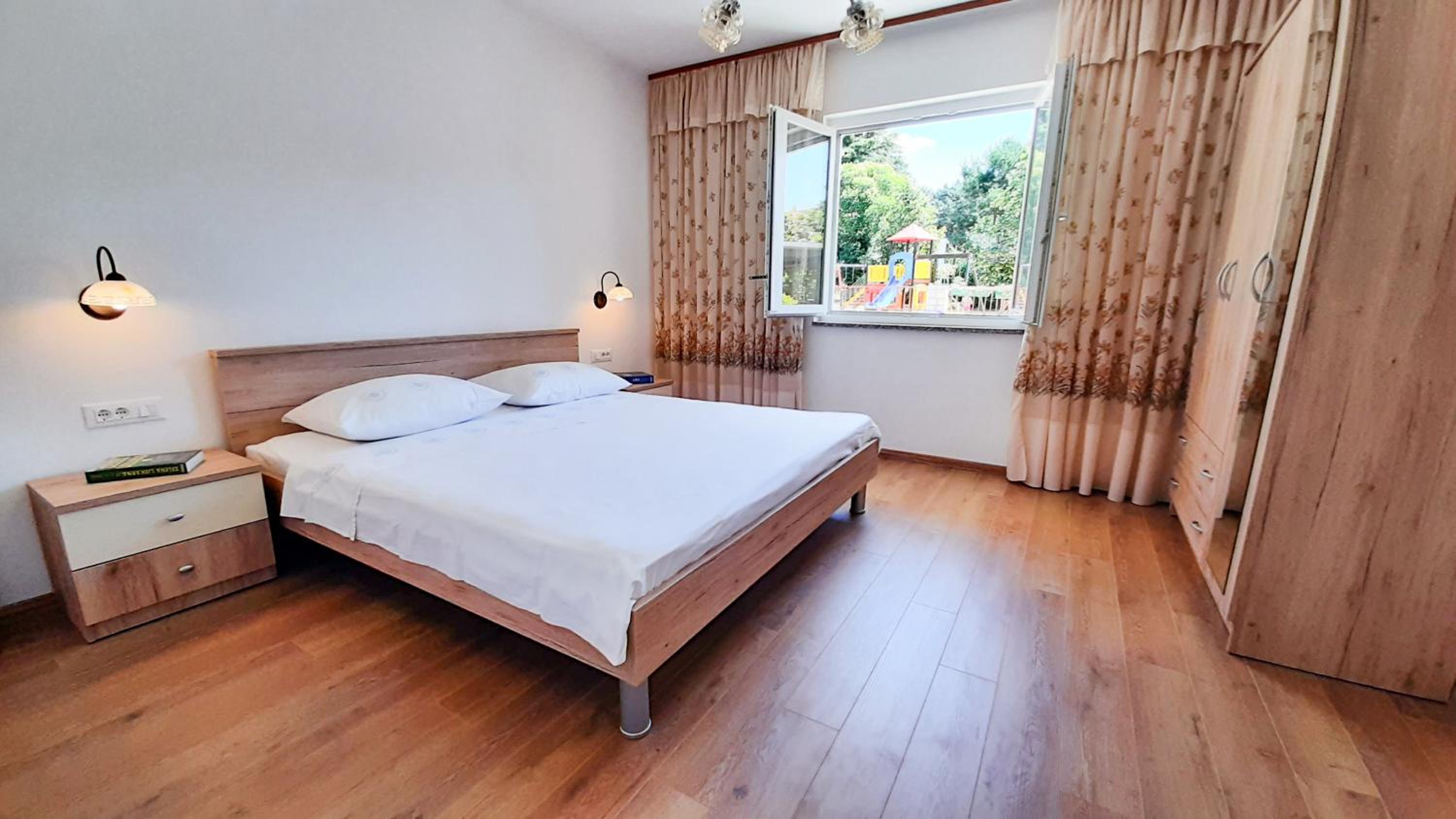 Superior Apartment