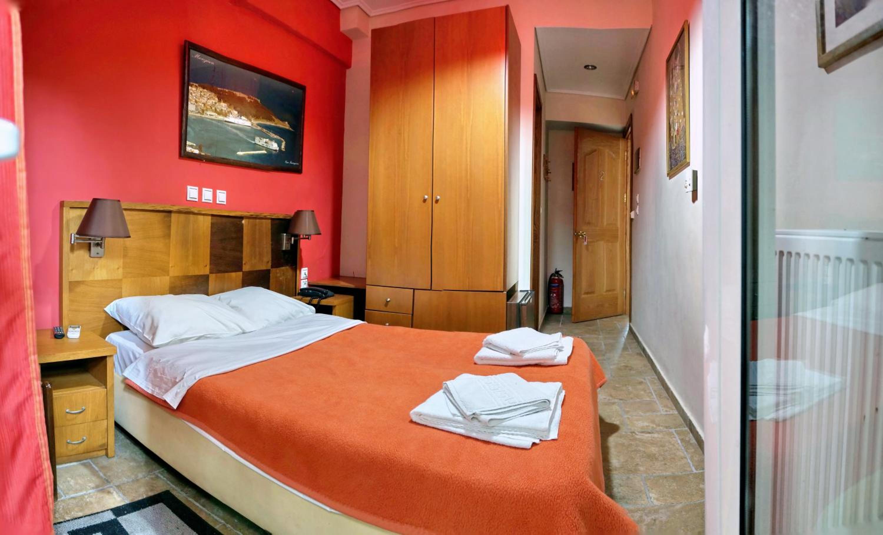 Double or Twin Room with Shower photo 1
