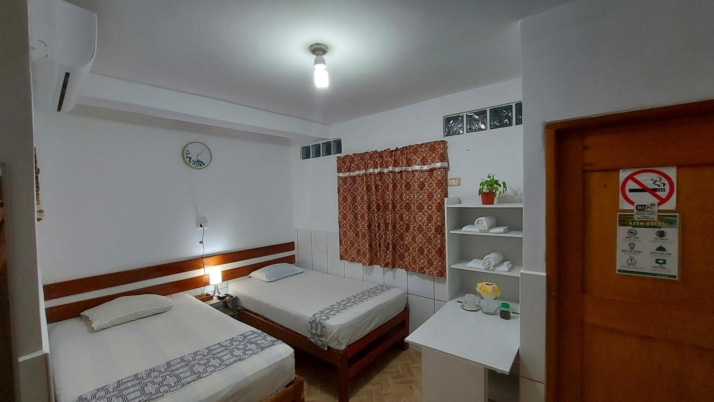 Twin Room with Air-Conditioning photo 1