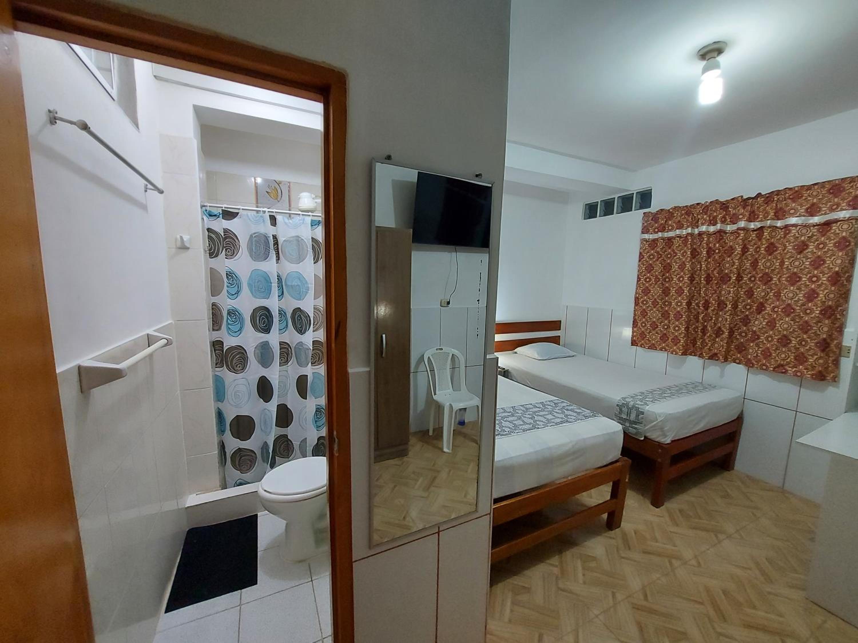 Twin Room with fan  photo 2