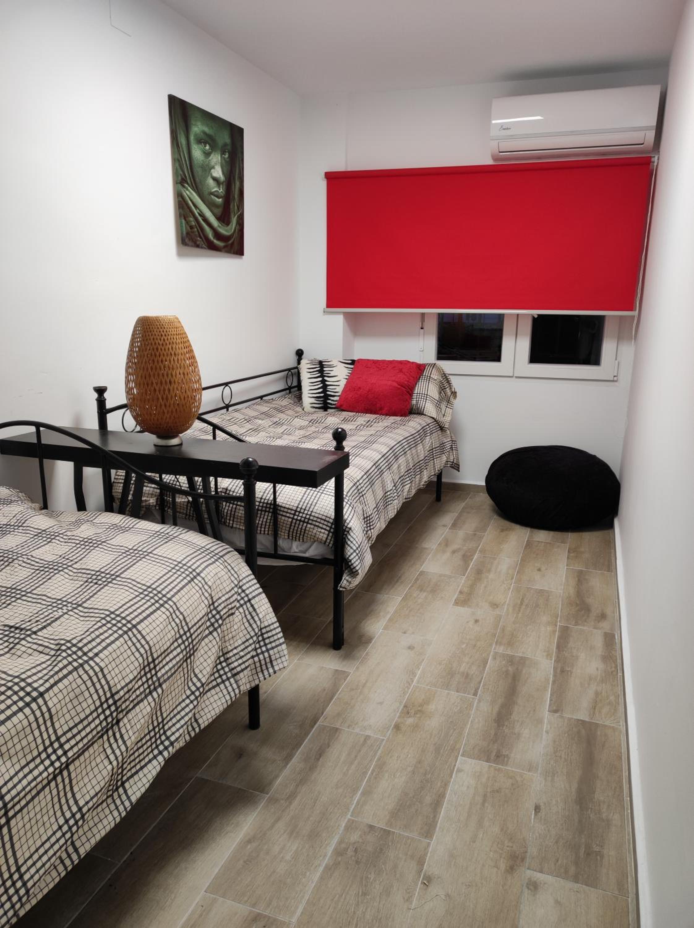 Casa de cuatro habitaciones