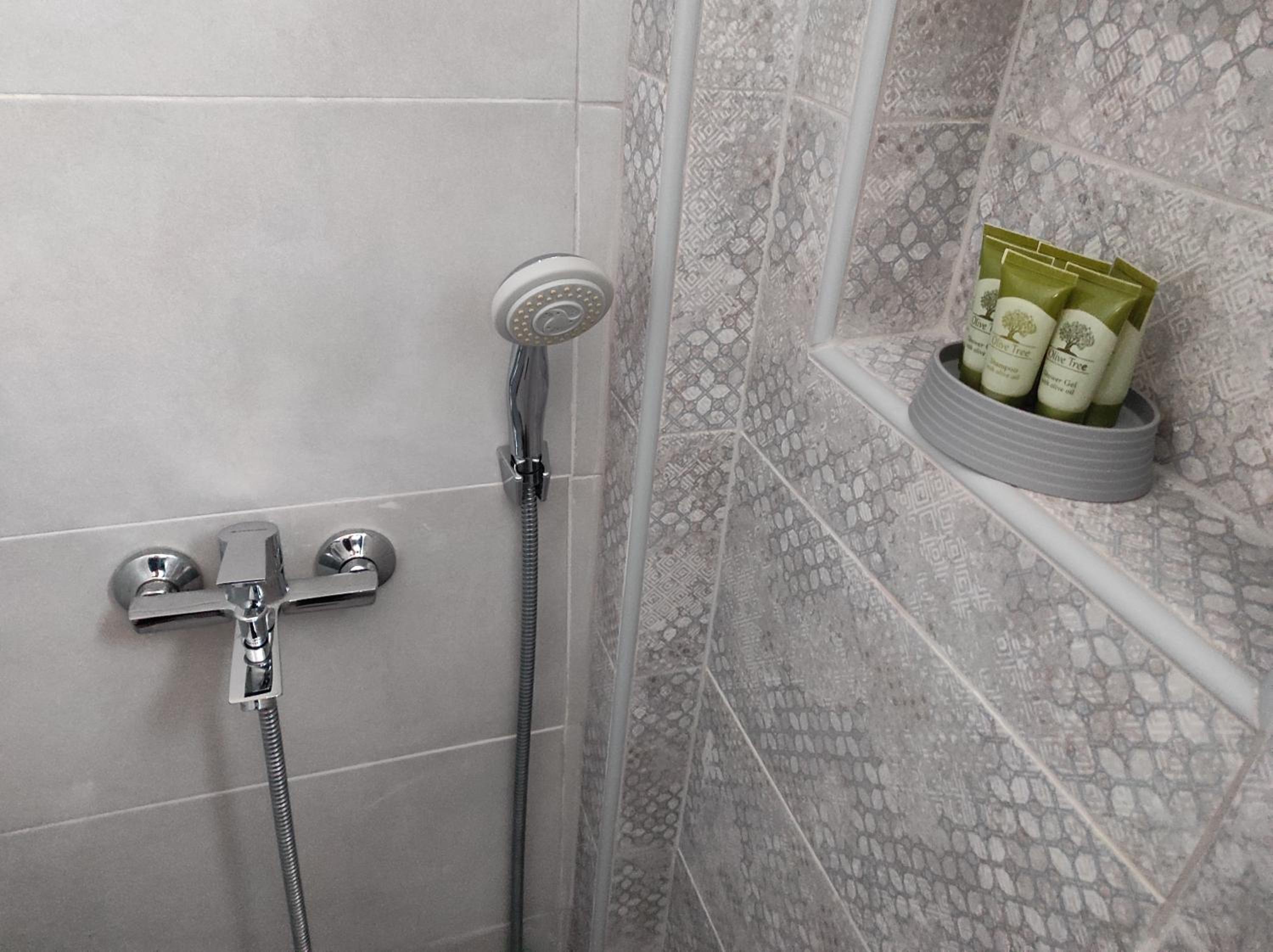 Classic Triple Room - Photo 43