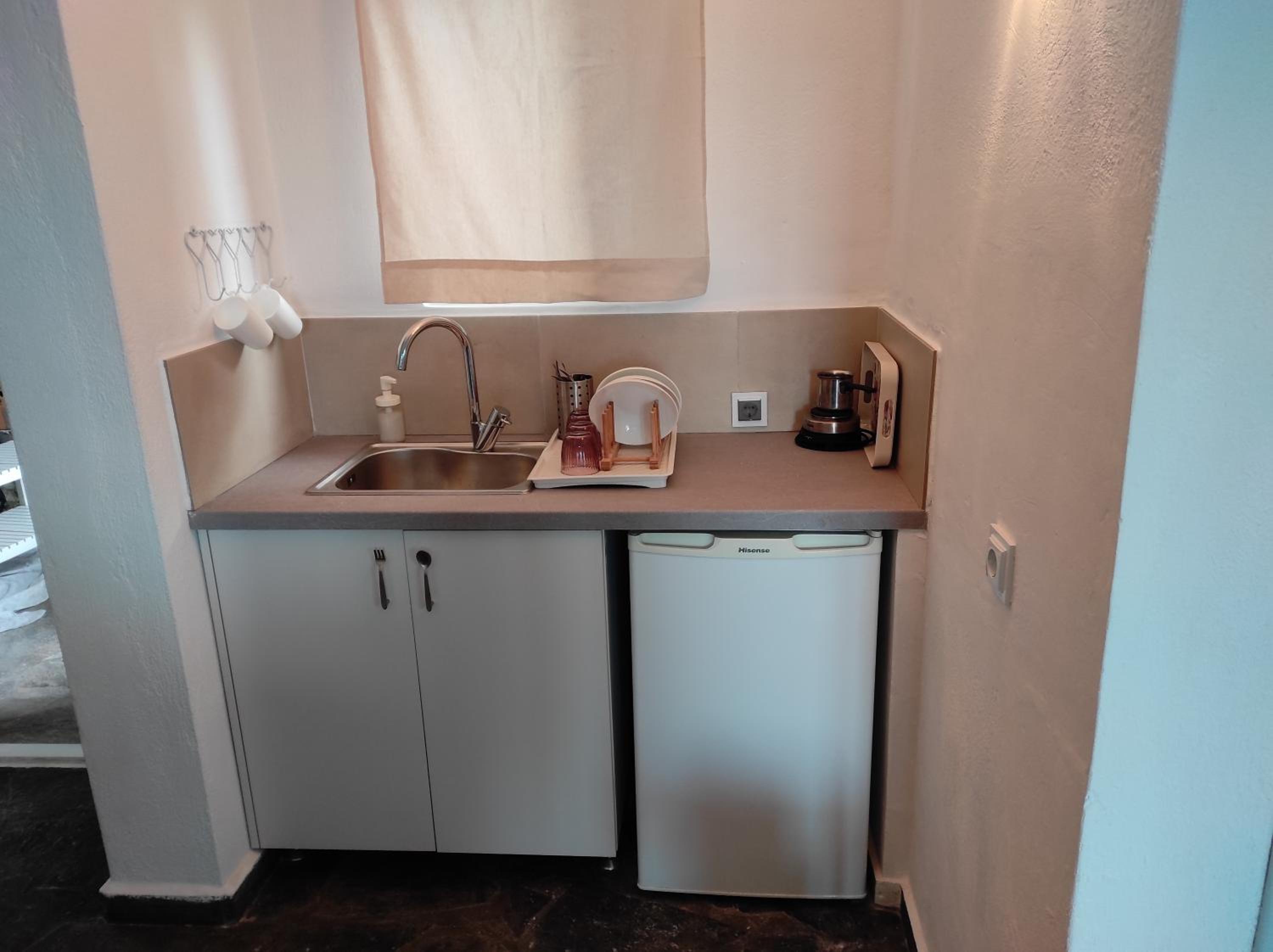 Classic Triple Room - Photo 36