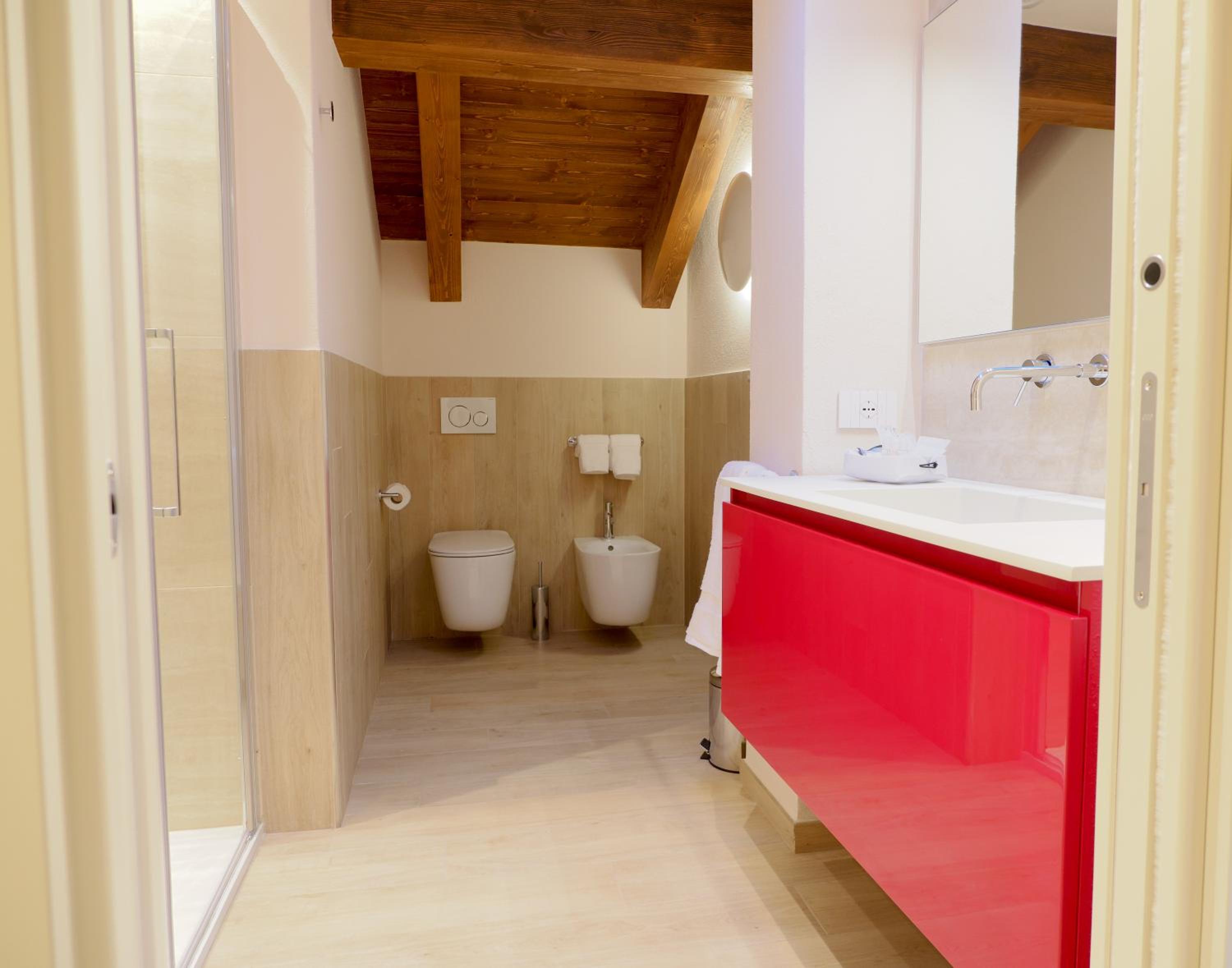 King Room with Spa Bath - Photo 2