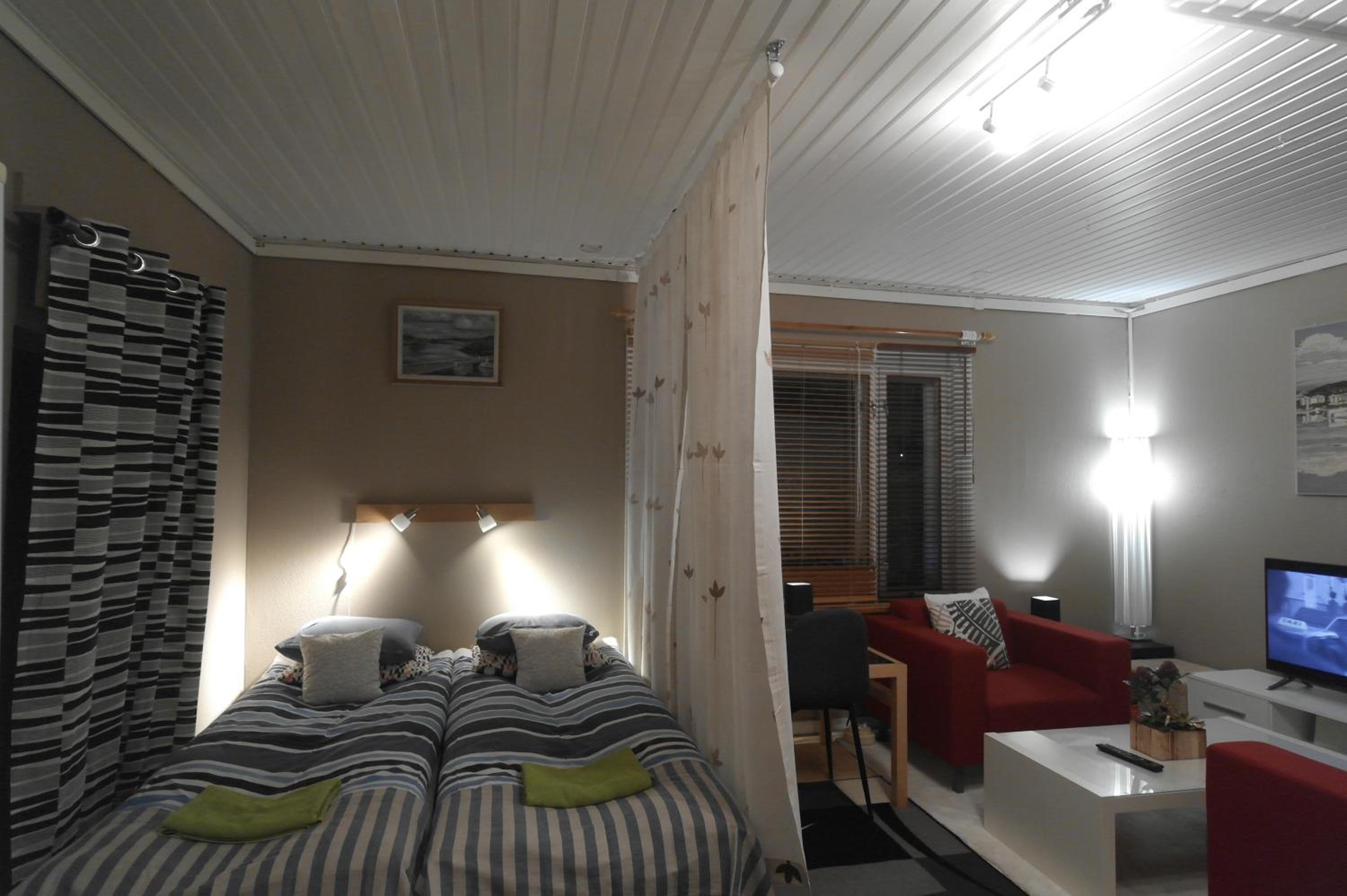 One-Bedroom Apartment - Photo 21