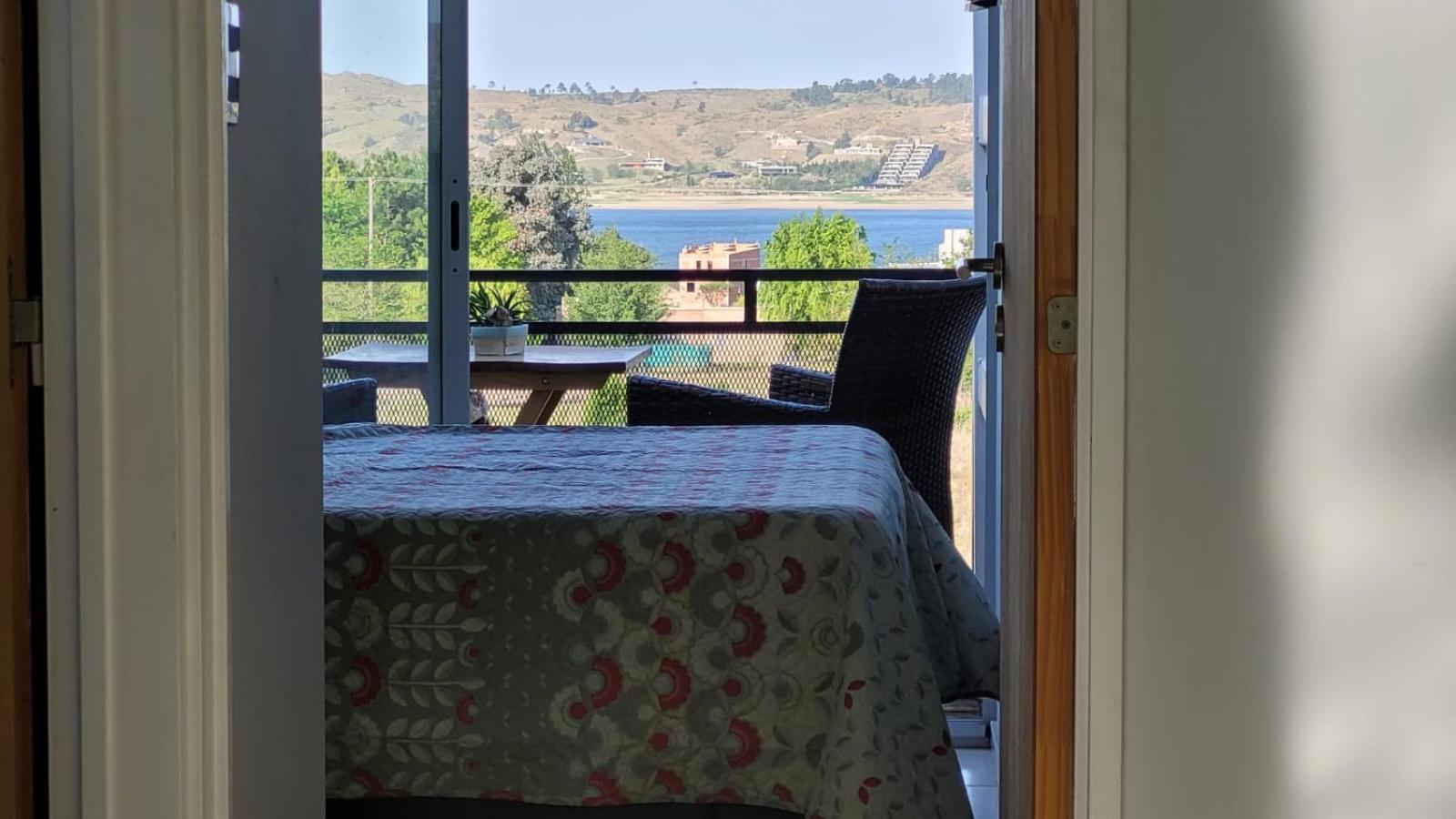 One-Bedroom House photo 2