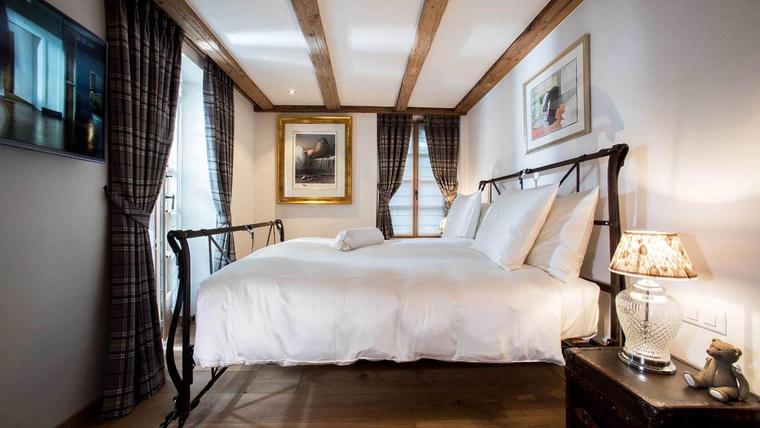 Suite 16 - Photo 2