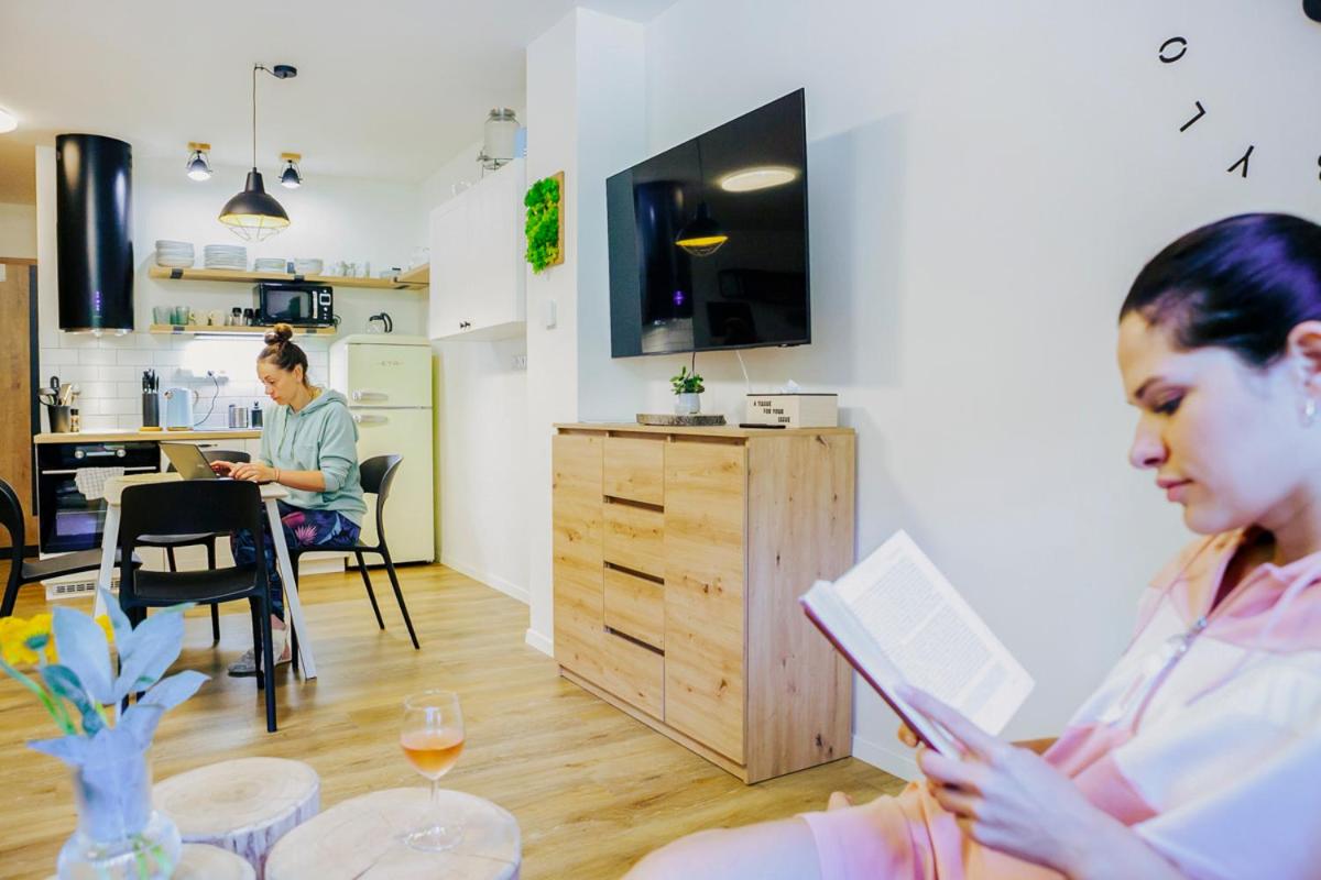 Studio Apartment - Photo 3