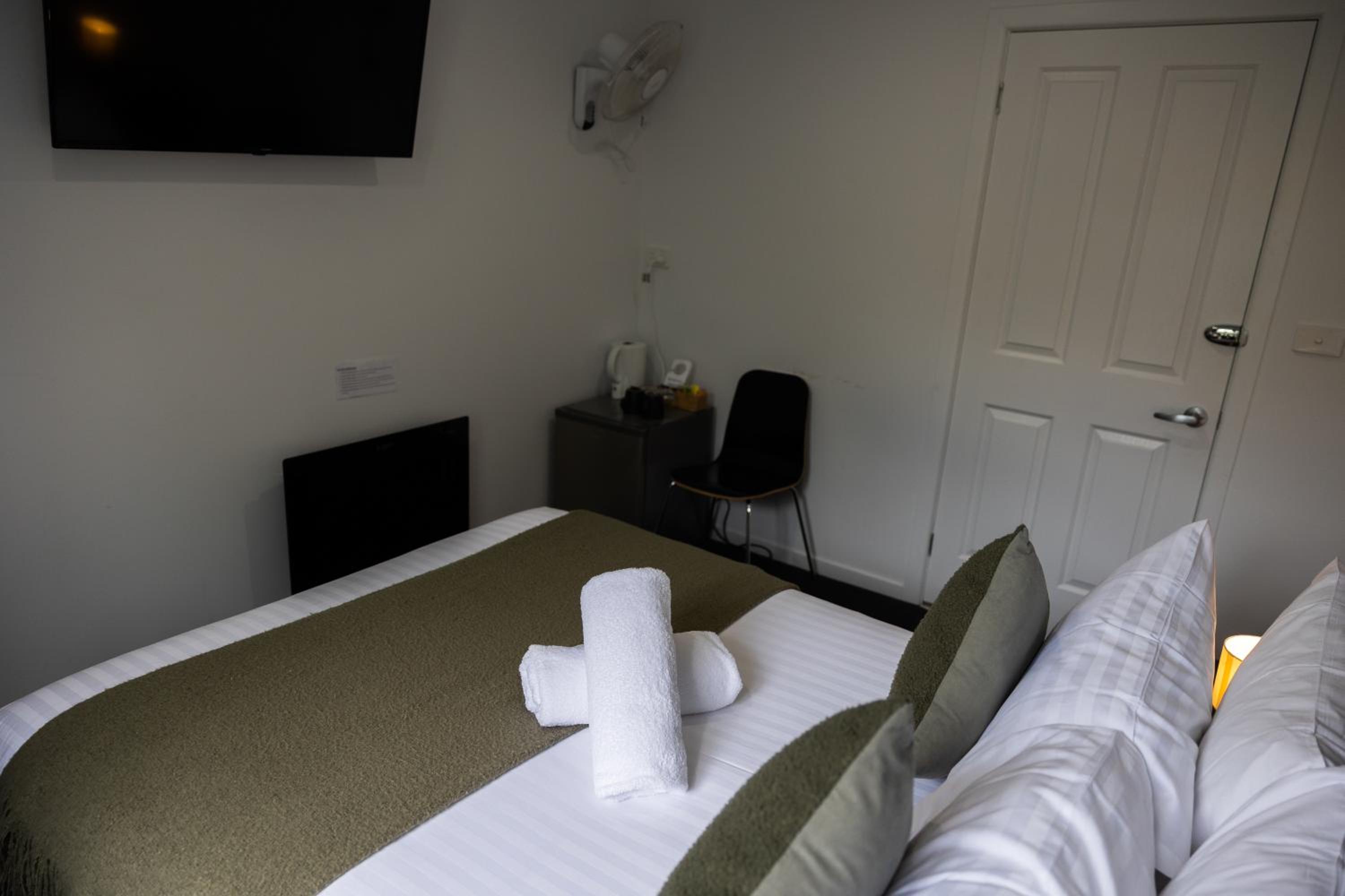Standard Double or Twin Room photo 1