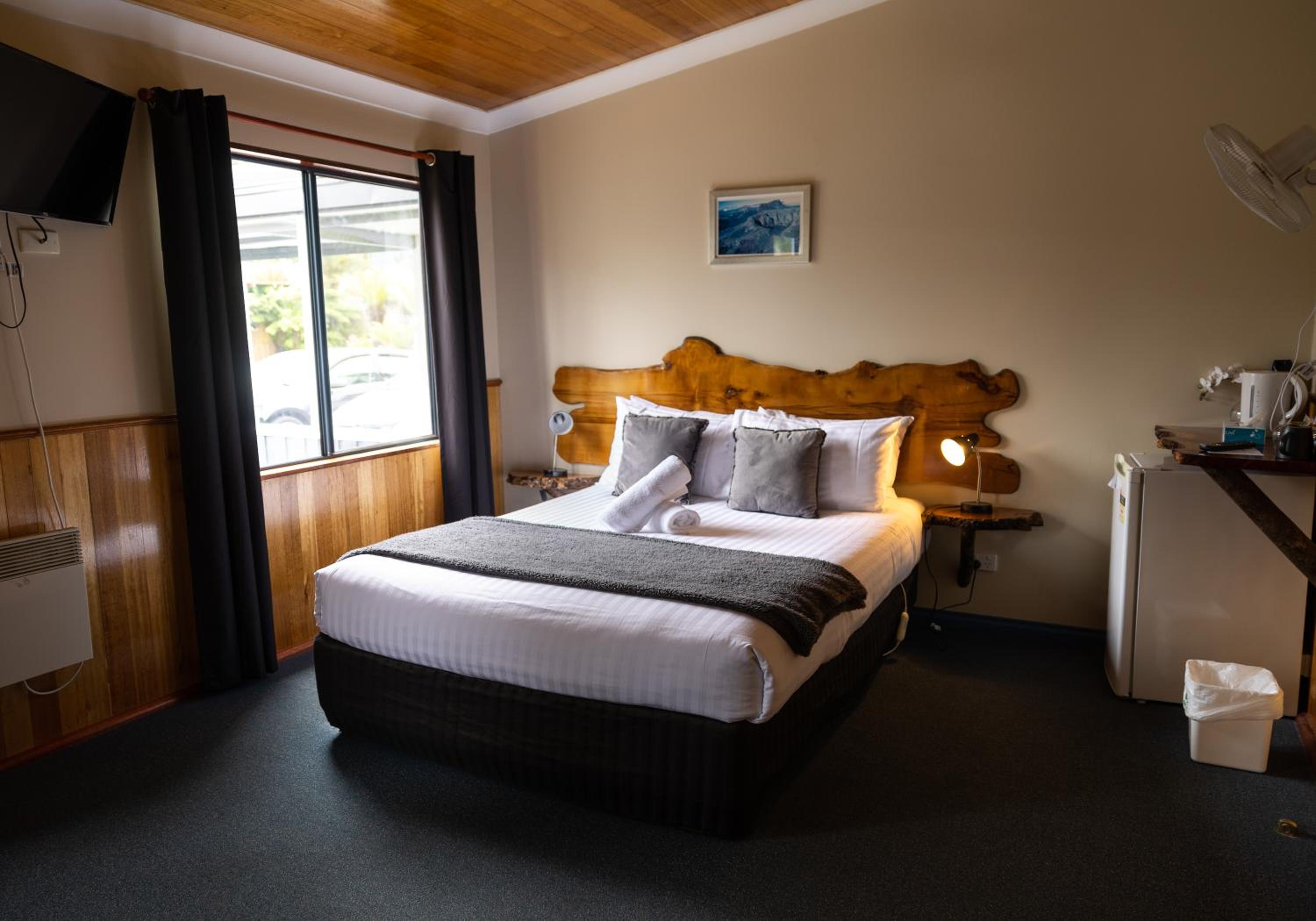 Premium Queen Room photo 1