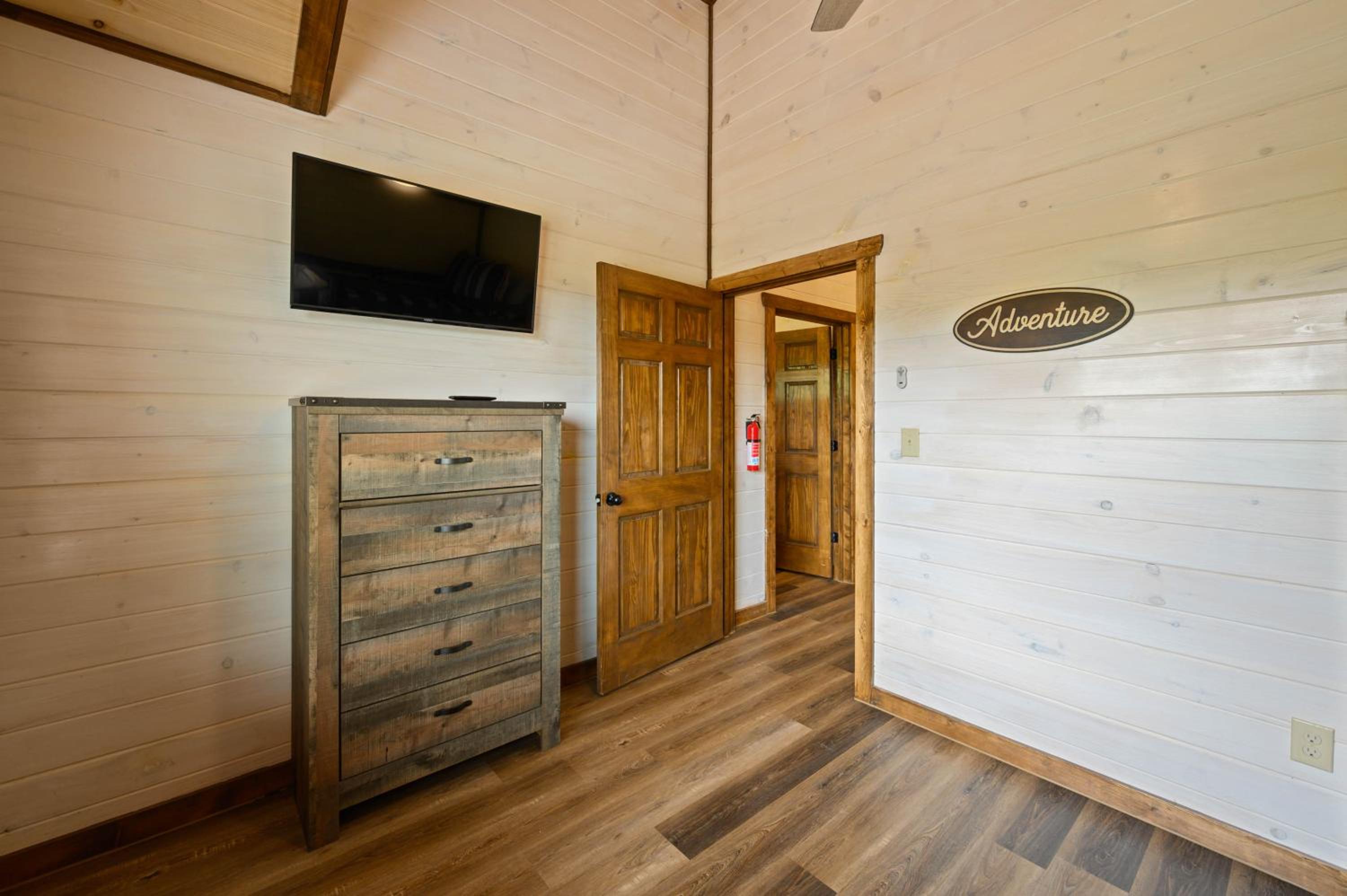 Three-Bedroom House - Photo 49