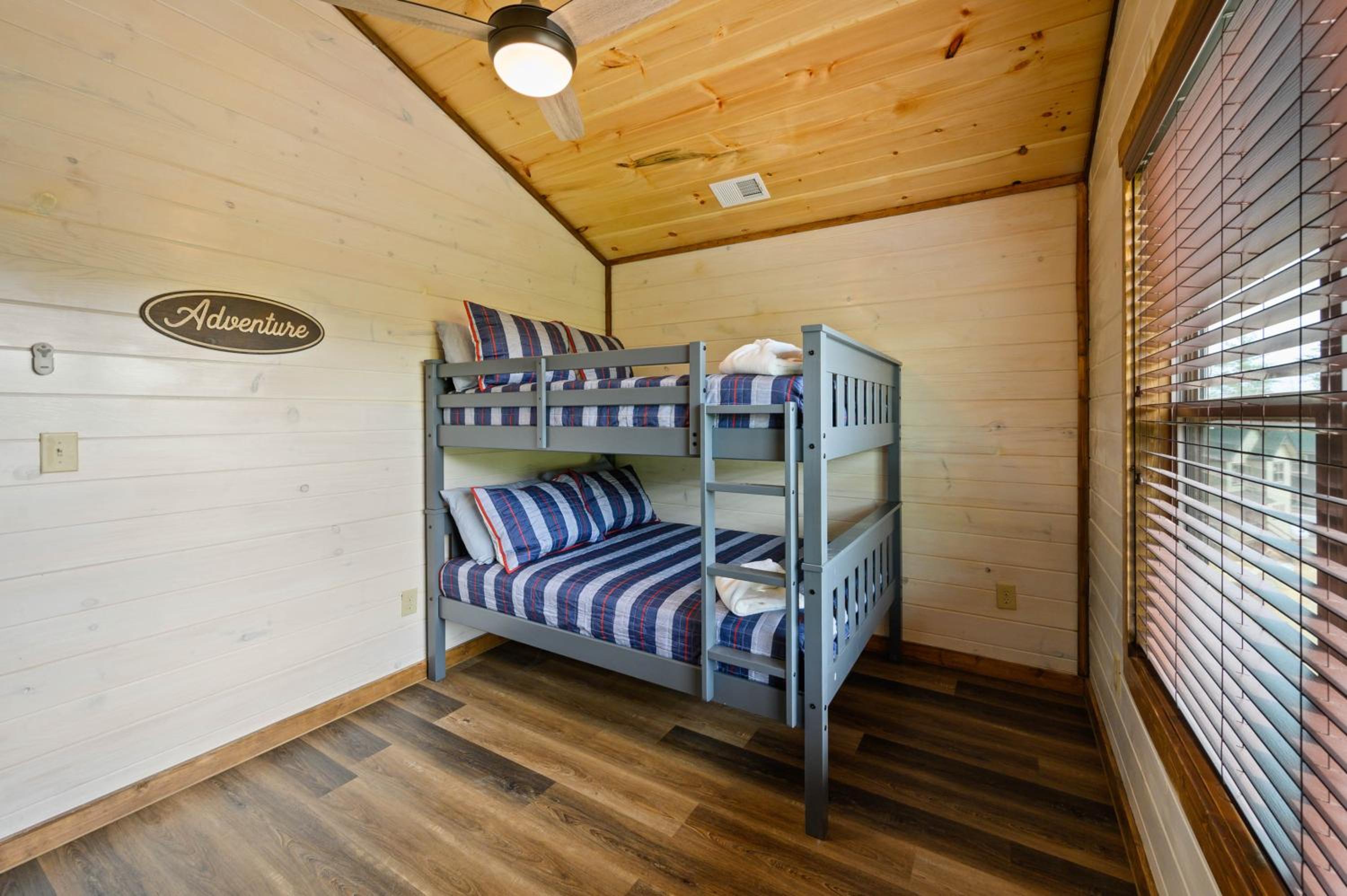 Three-Bedroom House - Photo 3